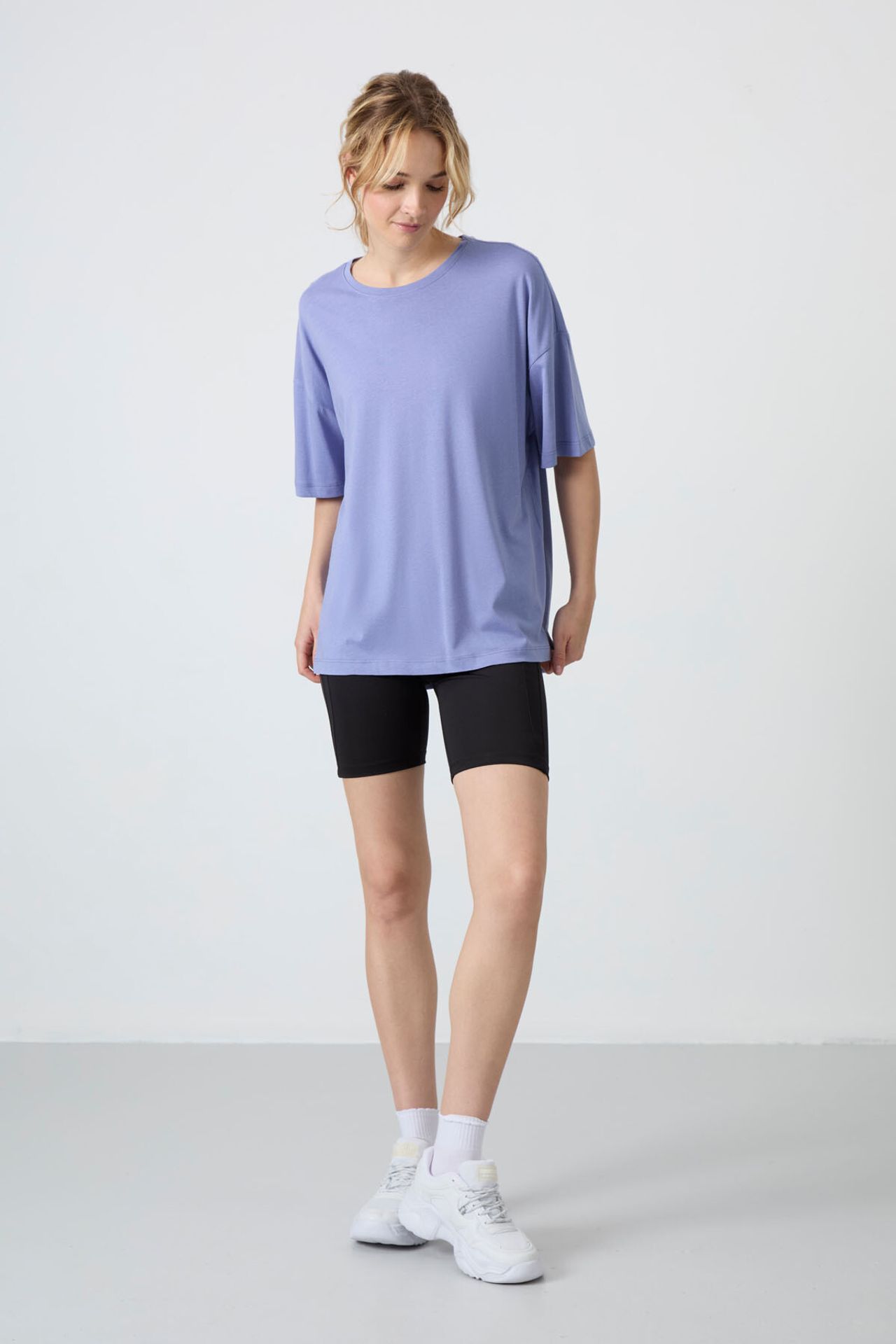 TOMMY Oversized Cotton-Modal Crew Neck T-Shirt 6