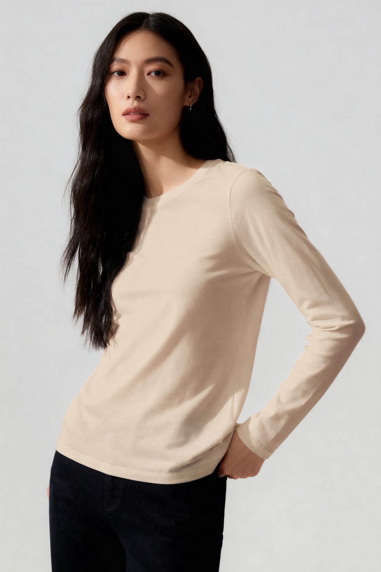 TOMMY Women's Long-Sleeve Crew Neck T-Shirt 3