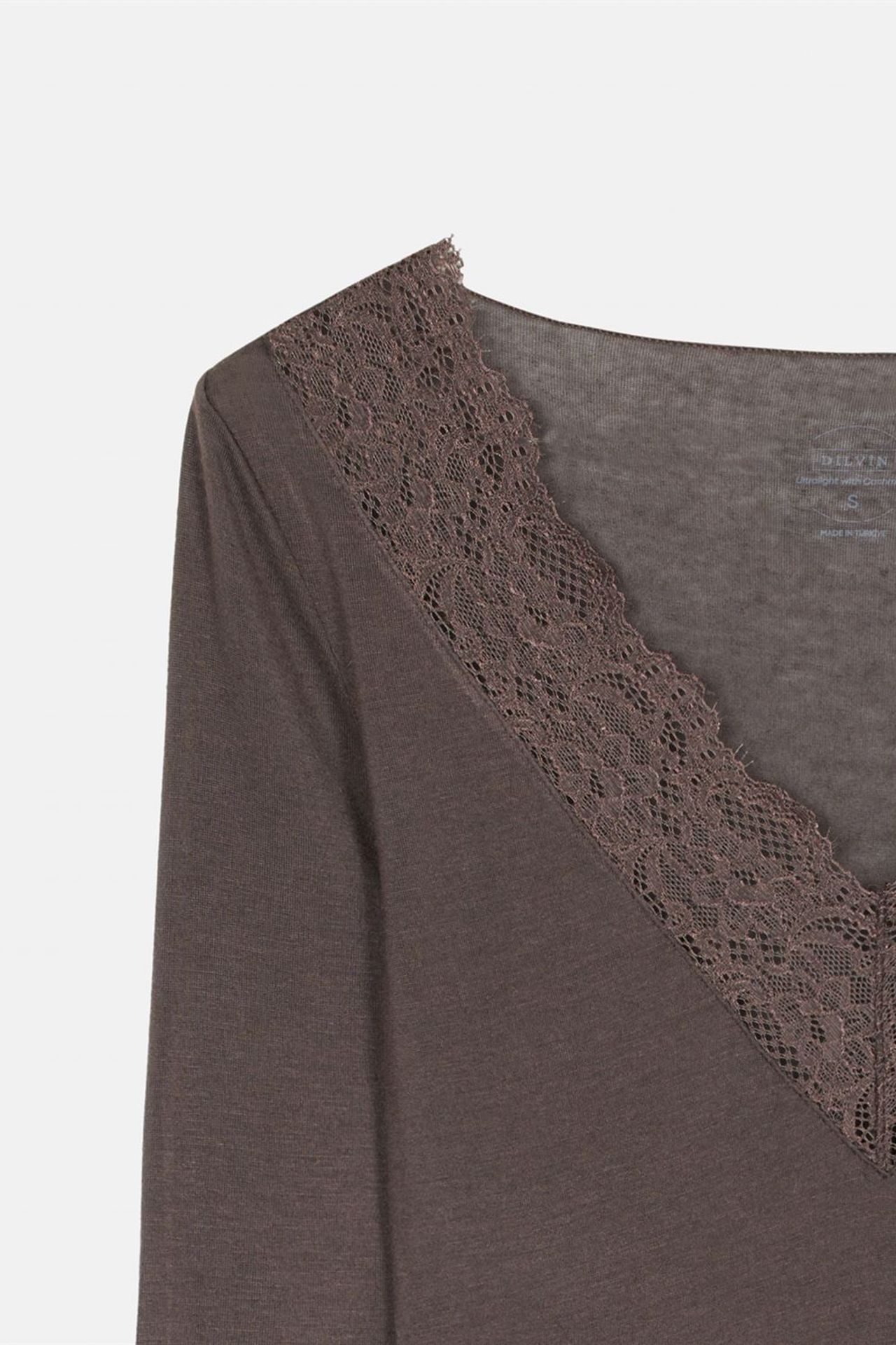 DILVIN Slim Fit V-Neck Lace Blouse 7