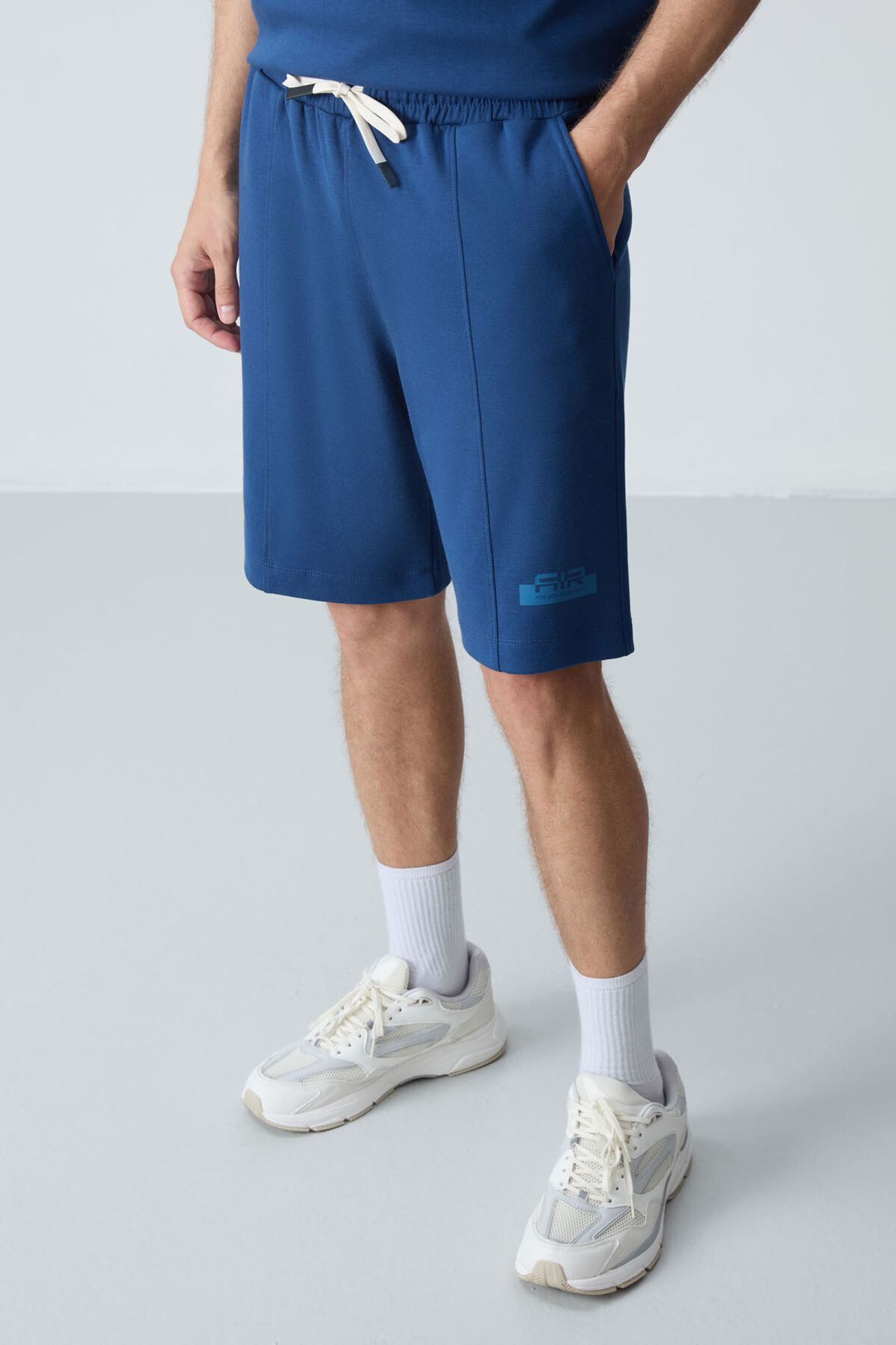 TOMMY Men's Oversized T-Shirt And Shorts Set 3