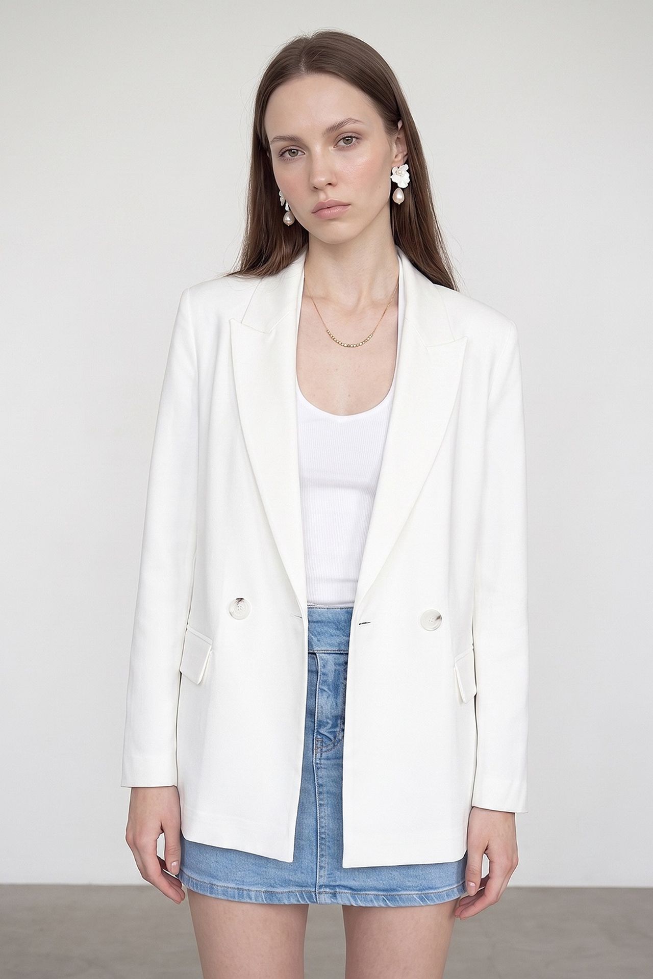 DILVIN Long Satin Shawl-collar Blazer 4