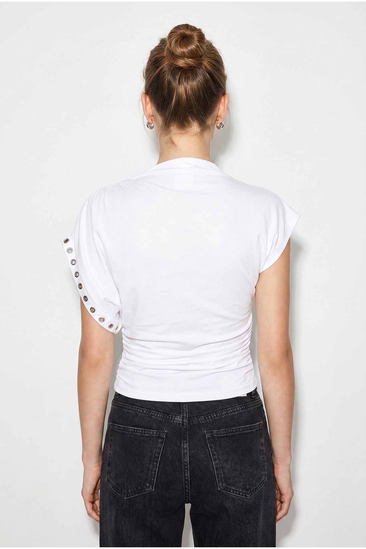 LUCCI Fitted Crop Boat-Neck Blouse 6