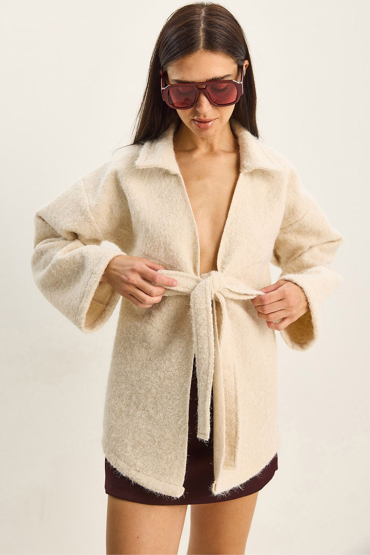 LUCCI Textured Oversized V-Neck Tie Closure Cardigan 1