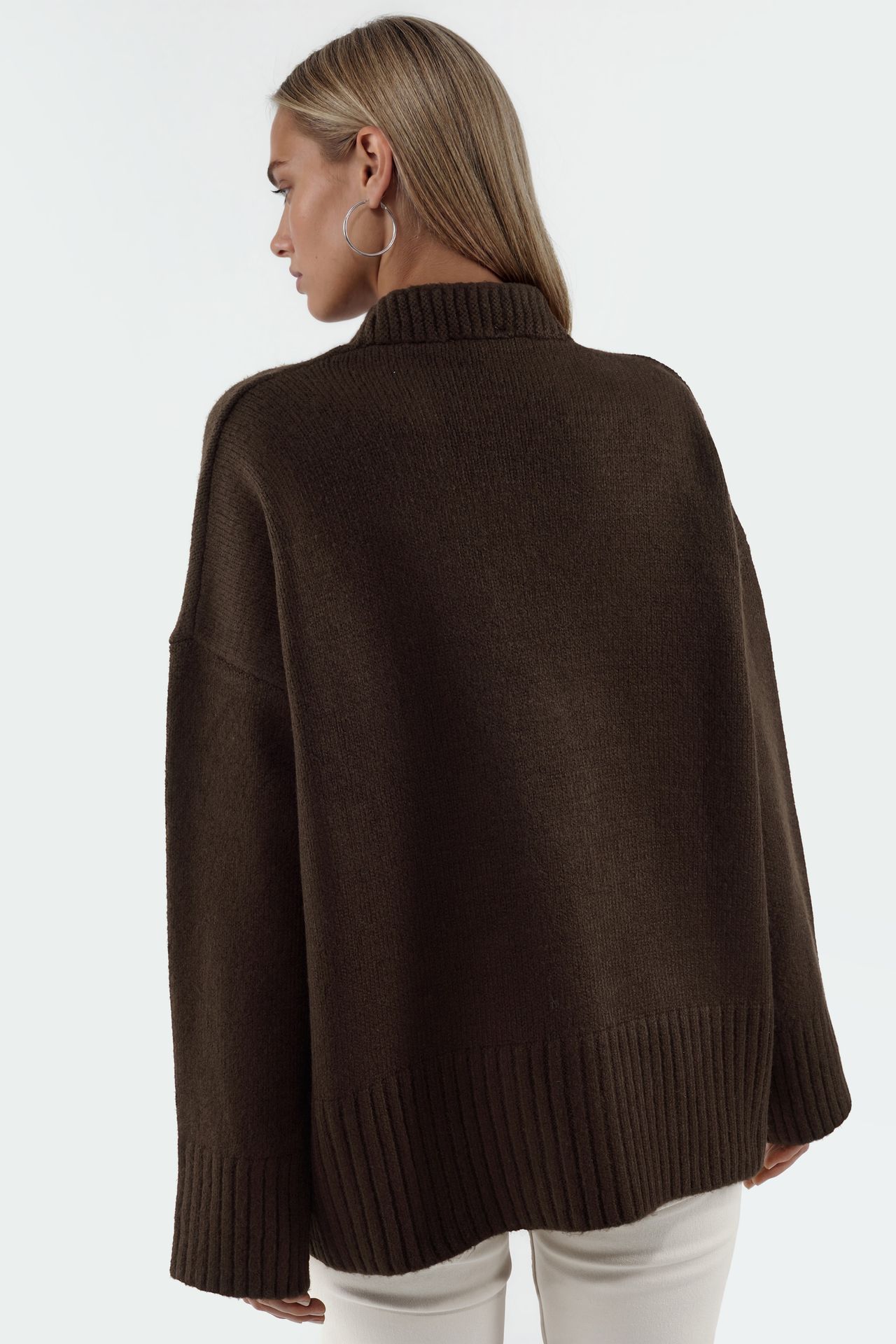 VIORNA Ribbed V-Neck Button Cardigan 3
