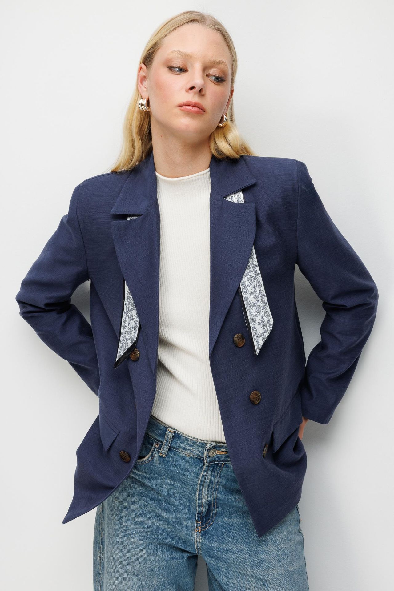 MIXRAY Linen Blazer Jacket with Scarf Detail 3