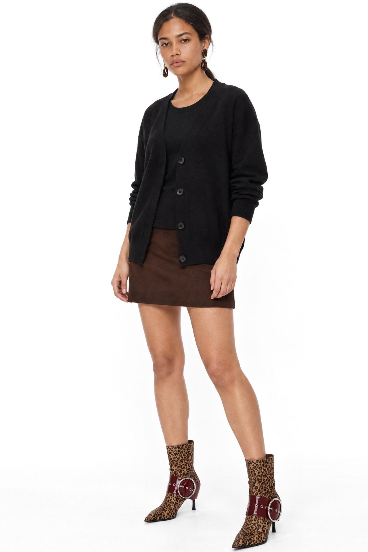 MIXRAY Long Ribbed Knitwear Cardigan with V-neck and Button Closure 2