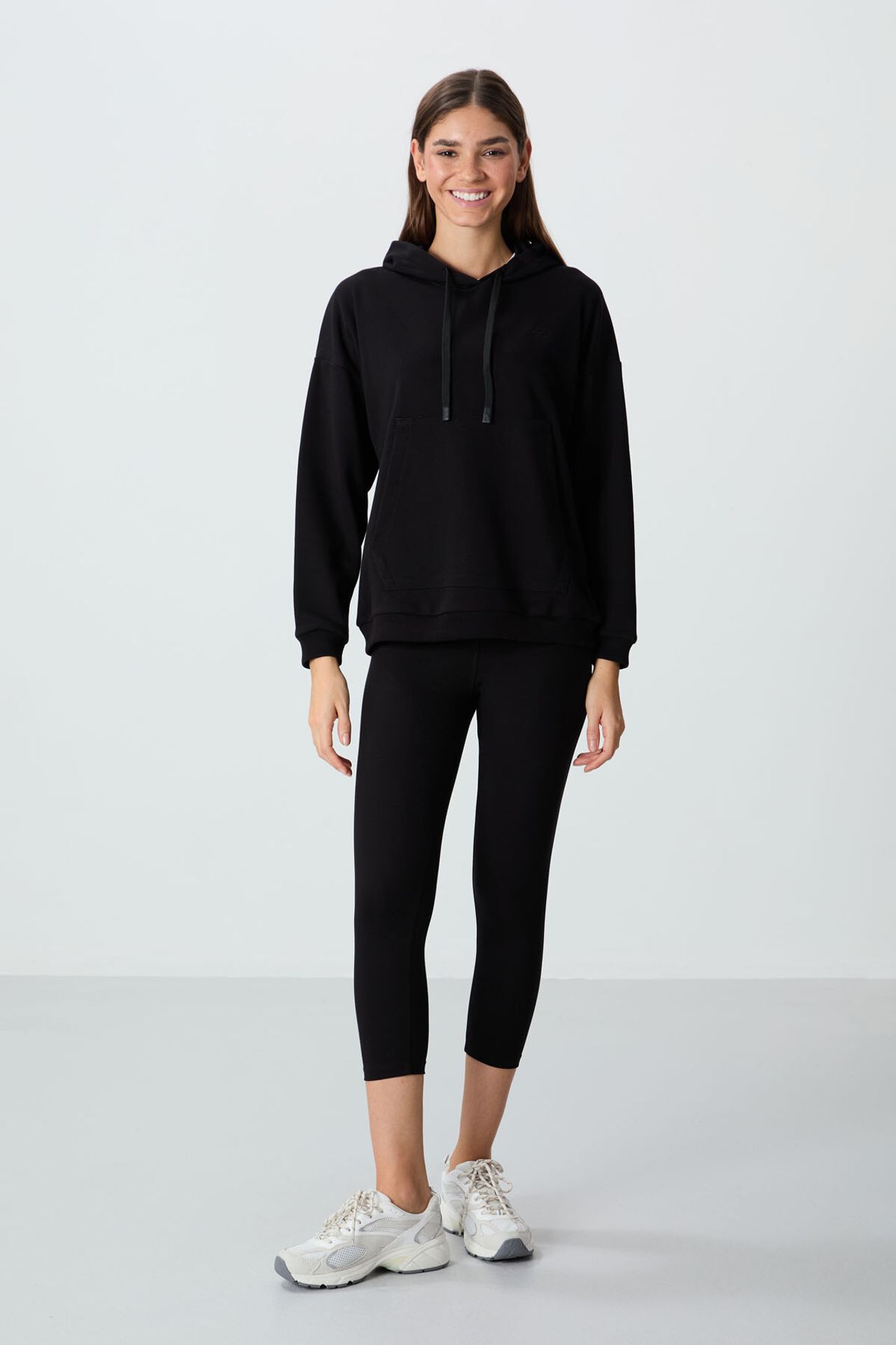 TOMMY Oversized Hooded Sweatshirt With Pocket 3