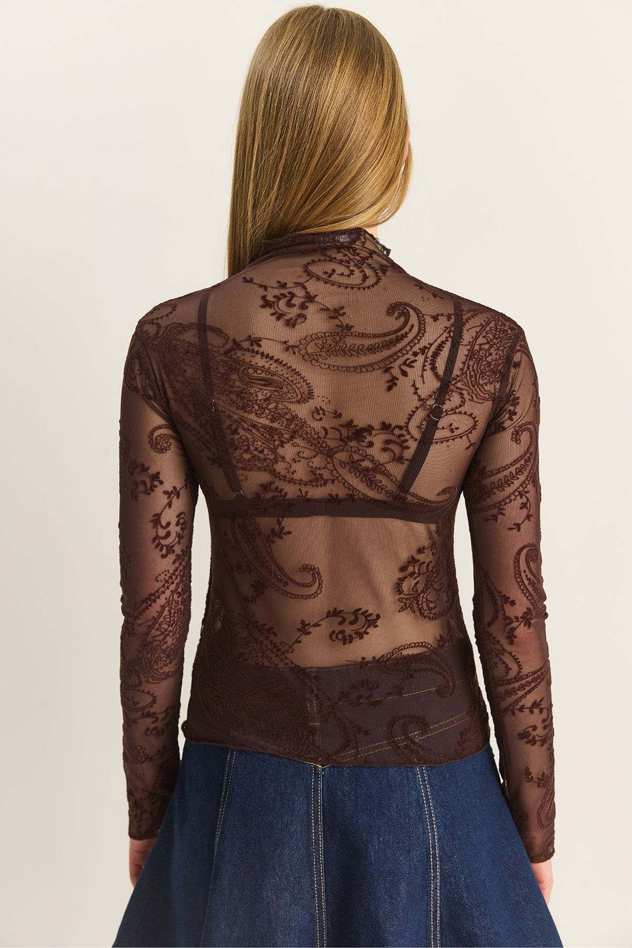 LUCCI Paisley Print Cut-Out Half Turtleneck Blouse 6