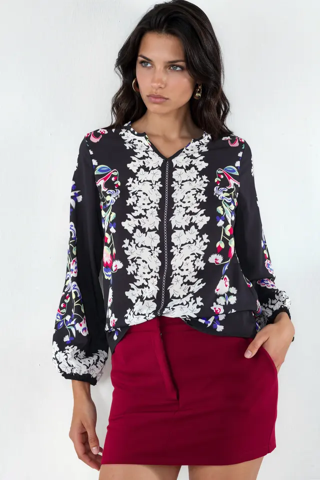 MSN Floral V-neck Crepe Blouse