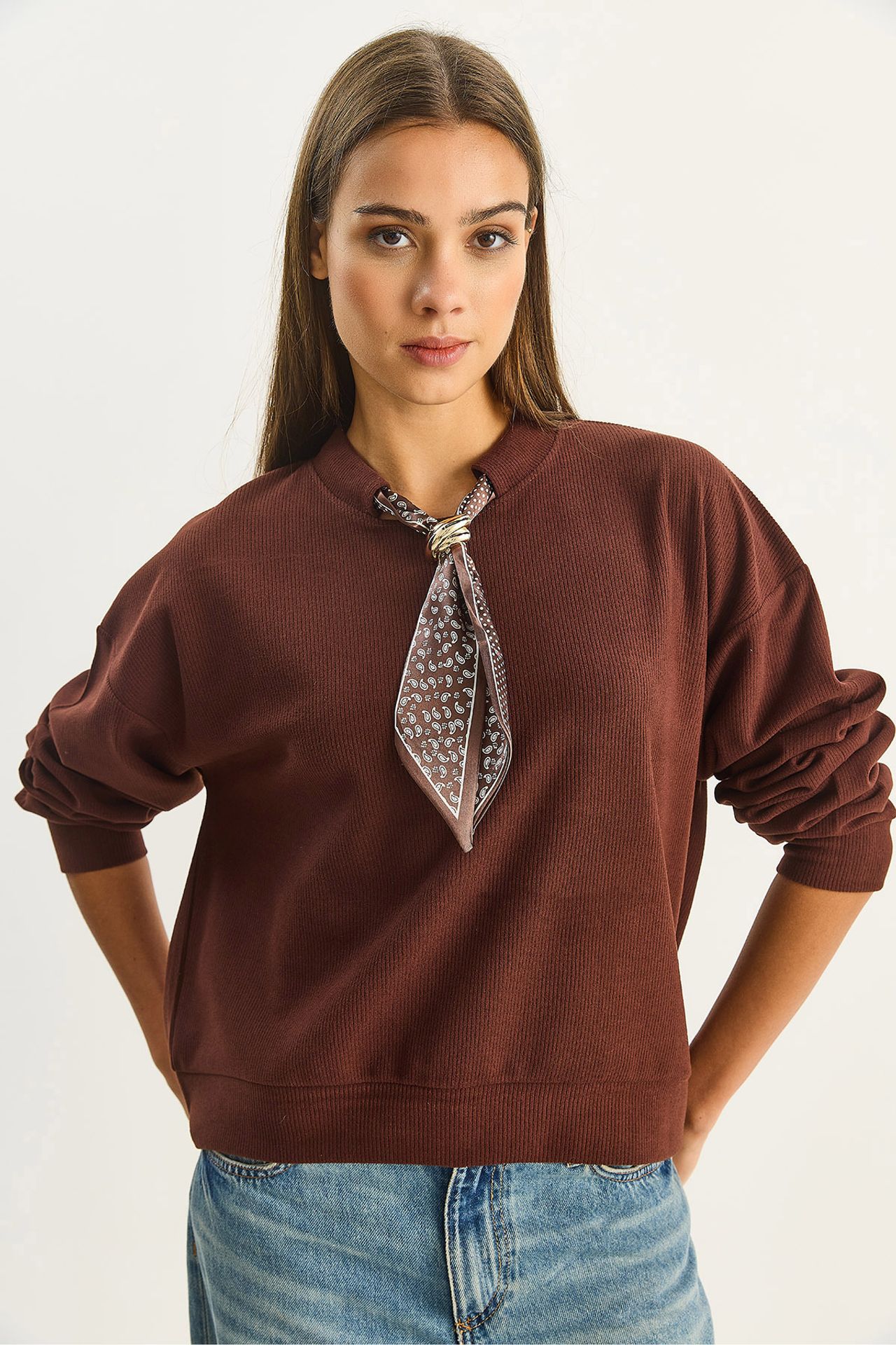 Crew Neck Ribbed Sweatshirt with Scarf Accessory Detail 5