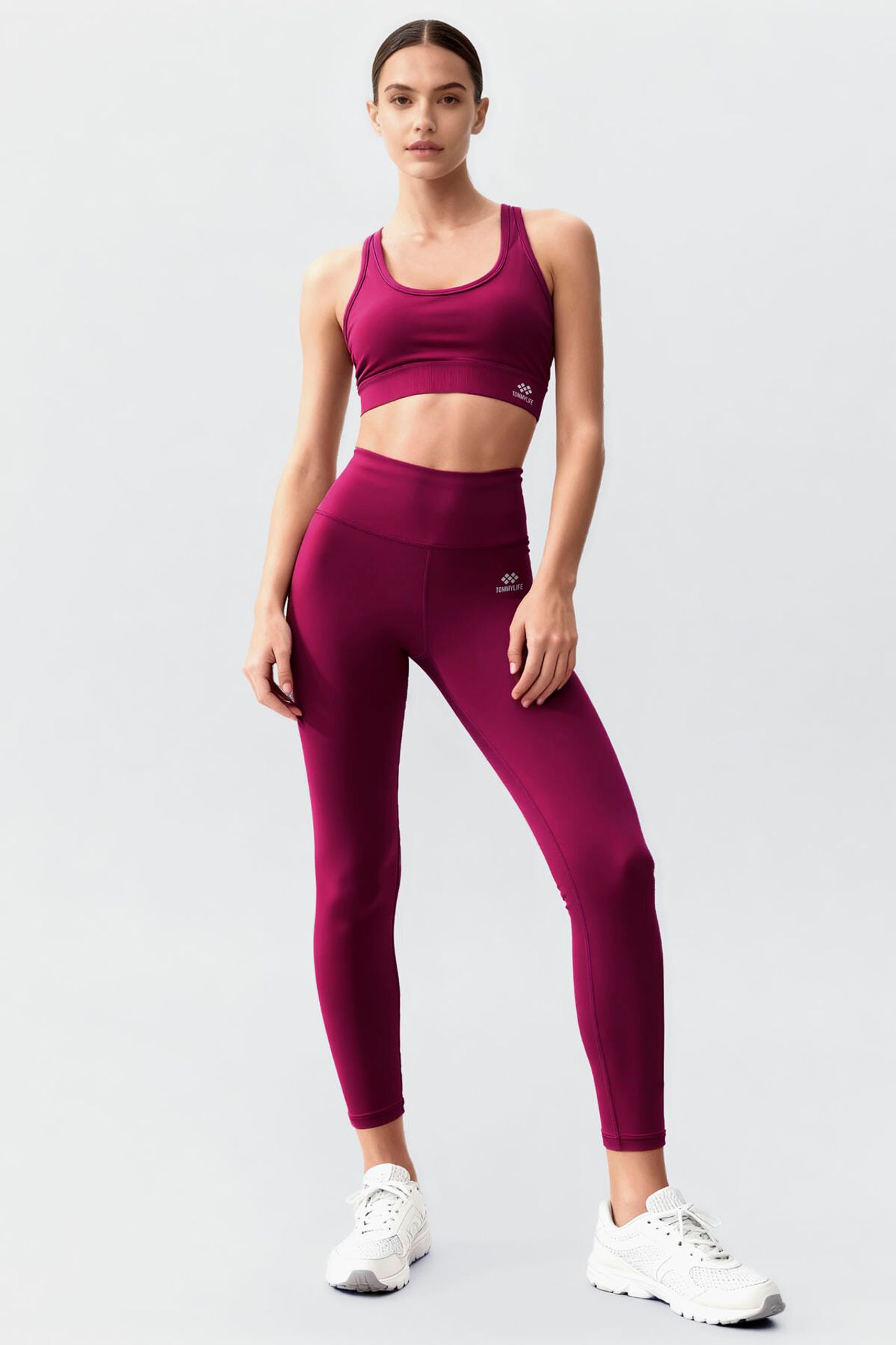 TOMMY Sleeveless Athletic Set With Leggings 2