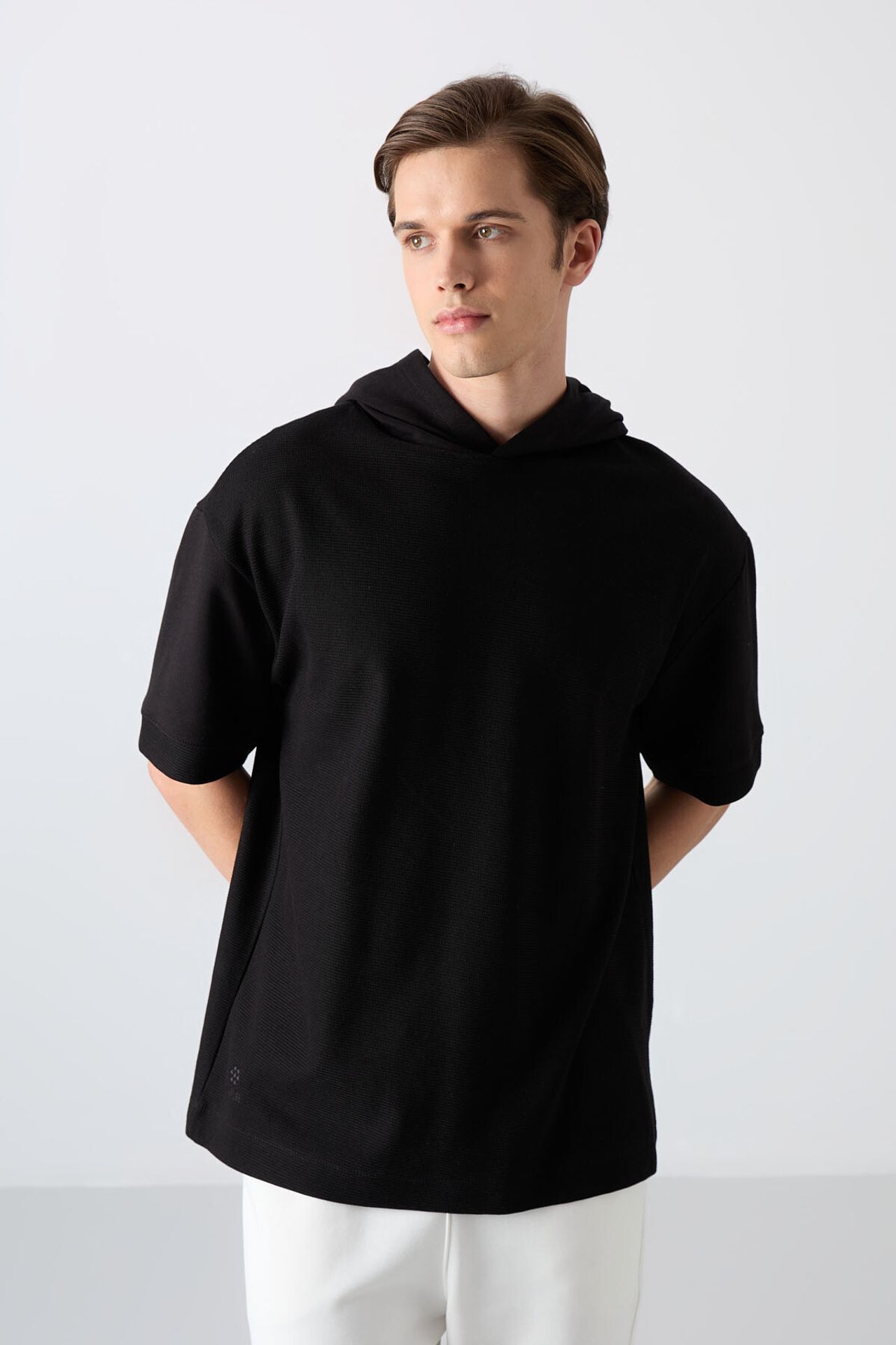TOMMY Oversized Hooded Short-sleeve T-shirt 1