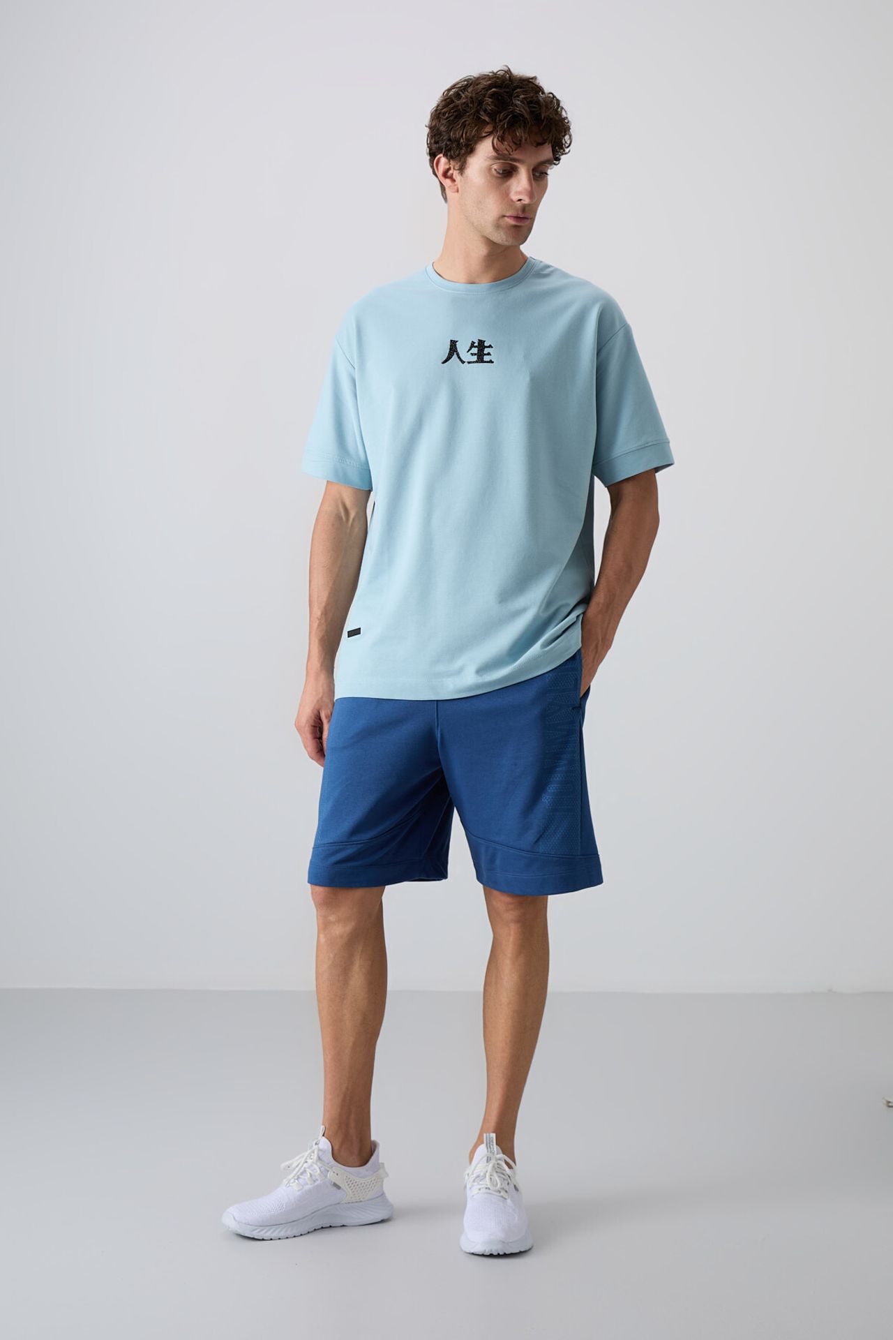 TOMMY Oversized Printed Crew Neck T-Shirt 2