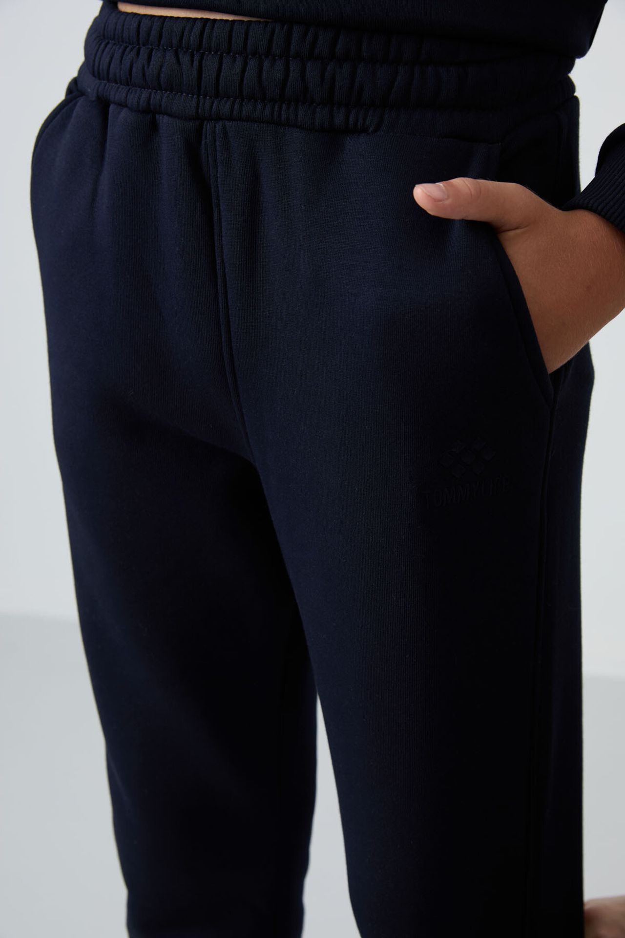 TOMMY Youth Active Set 4