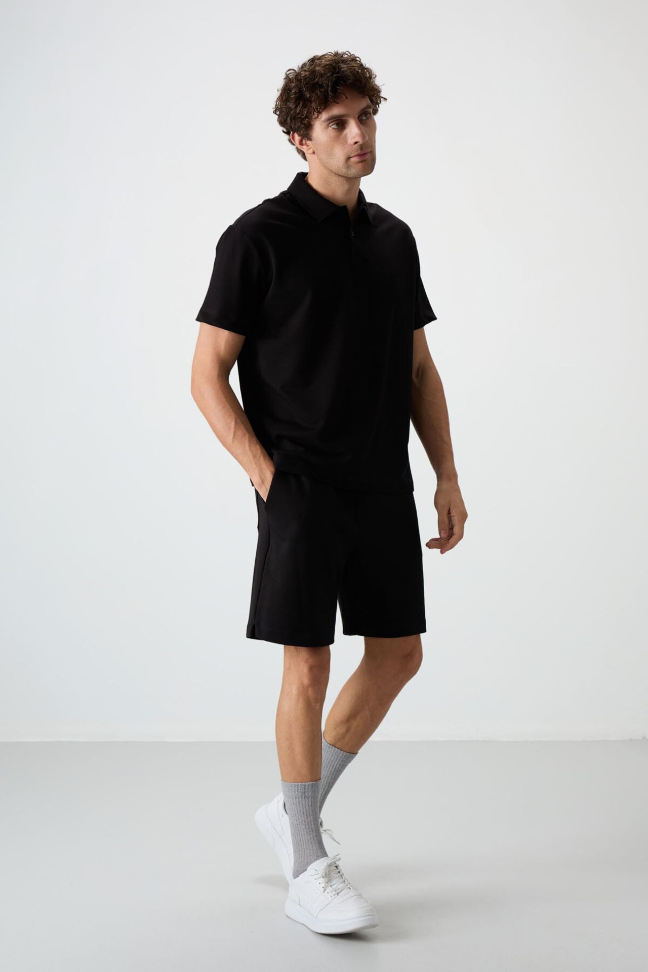 TOMMY Oversized Polo Collar T-Shirt 3
