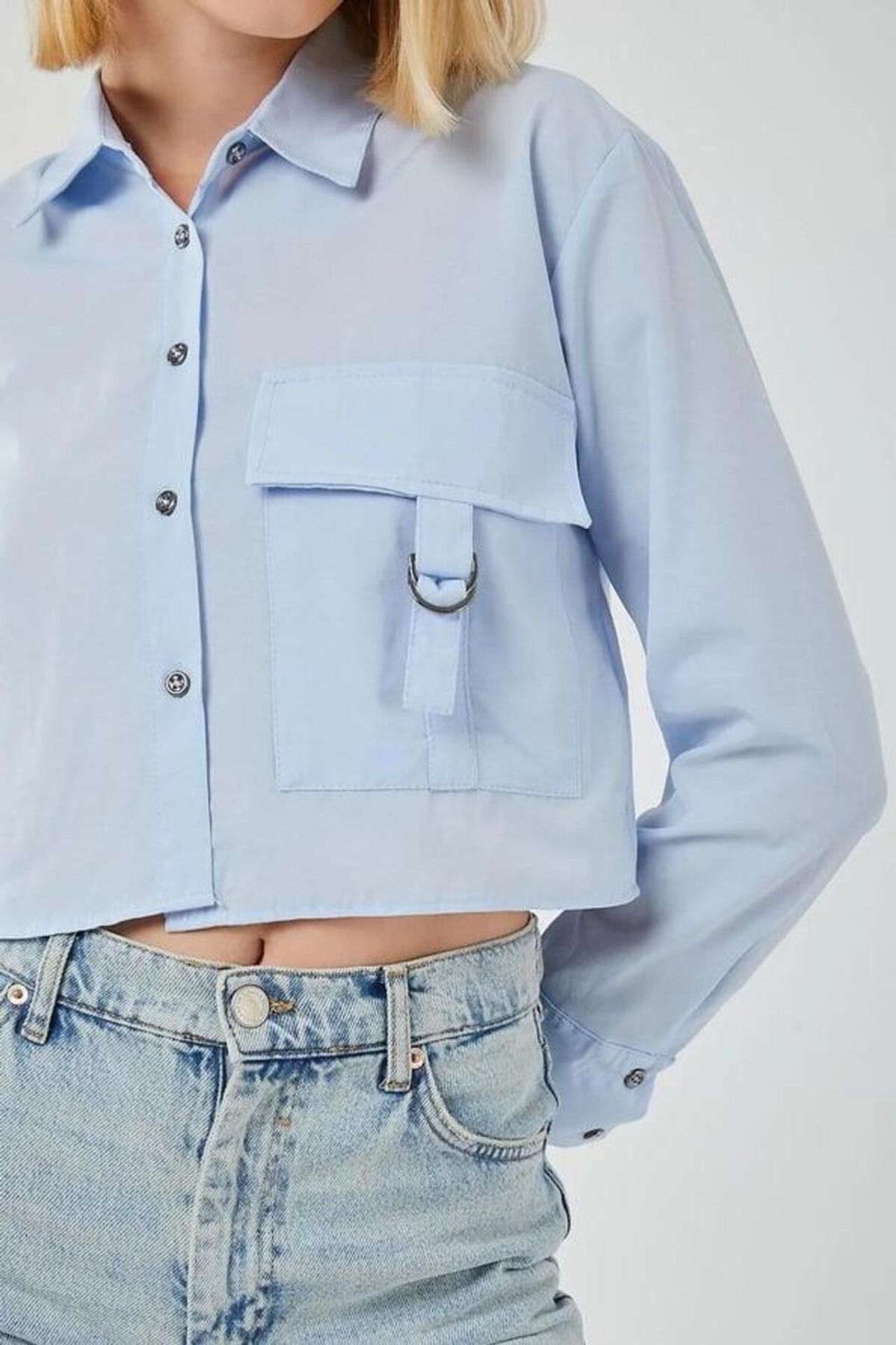 Cropped Poplin Shirt with Pocket Detail 3
