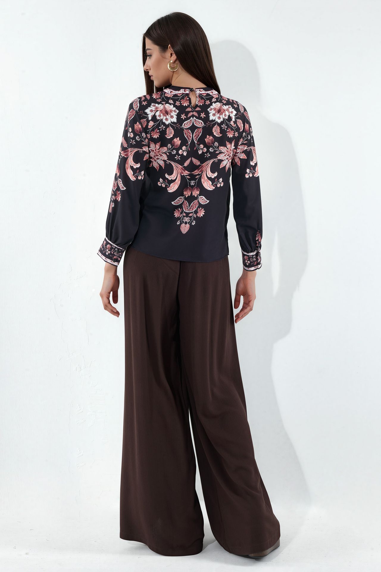 MSN Floral Embroidered Crepe Blouse 3