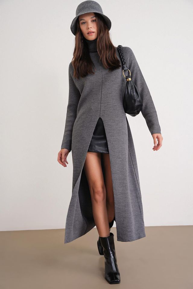MIXRAY Turtleneck Knit Maxi Dress with Slit
