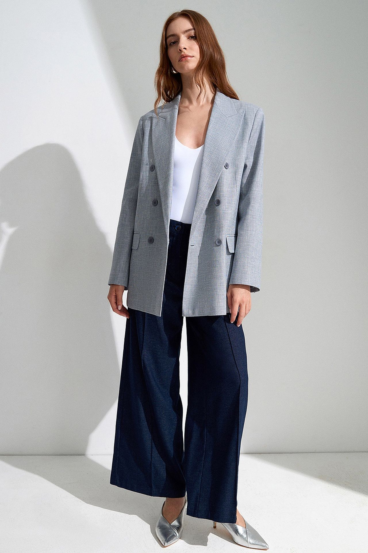 DILVIN Long Shawl Collar Crepe Blazer 3