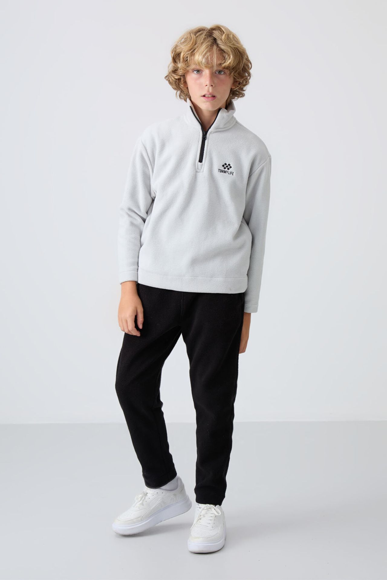 TOMMY Youth Half Zip Plush Sweatshirt 3