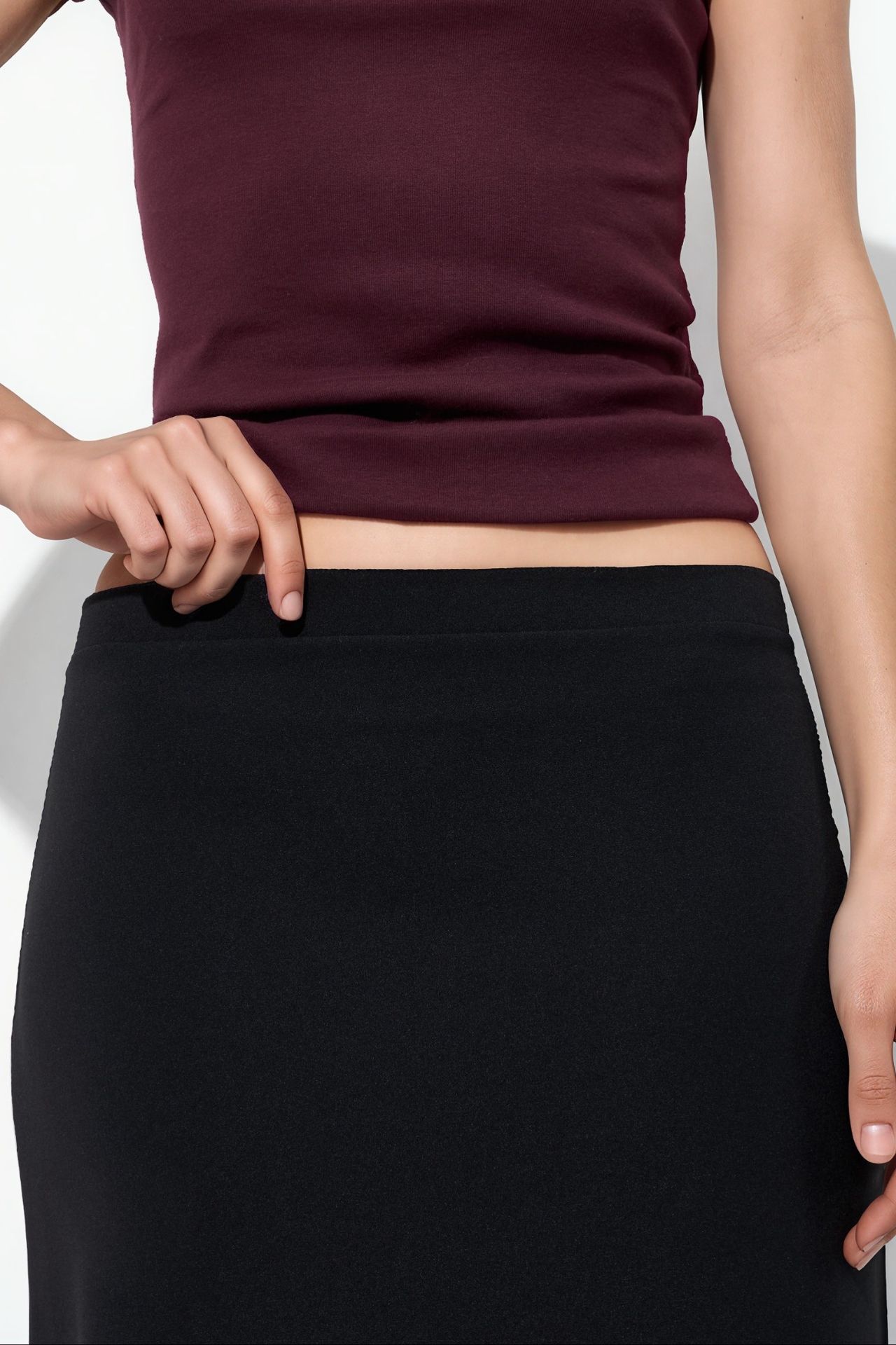 BUSEM Midi Straight Crepe Skirt 4