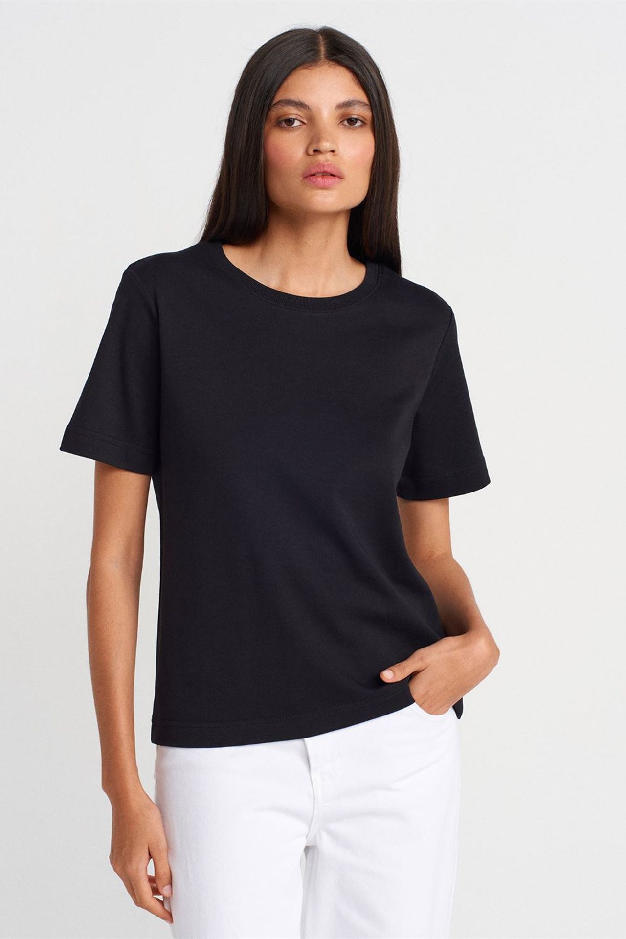 DILVIN Women's Cotton Crew Neck T-Shirt 1