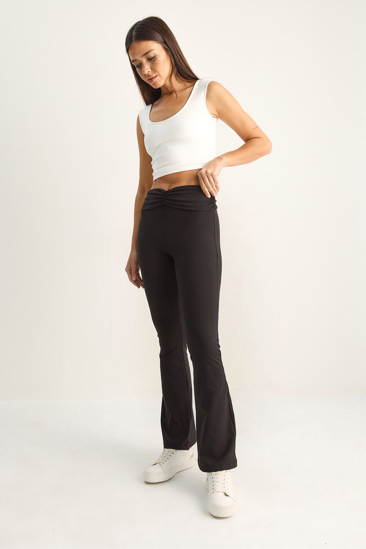 LUCCI High-Waist Flare Leggings 4