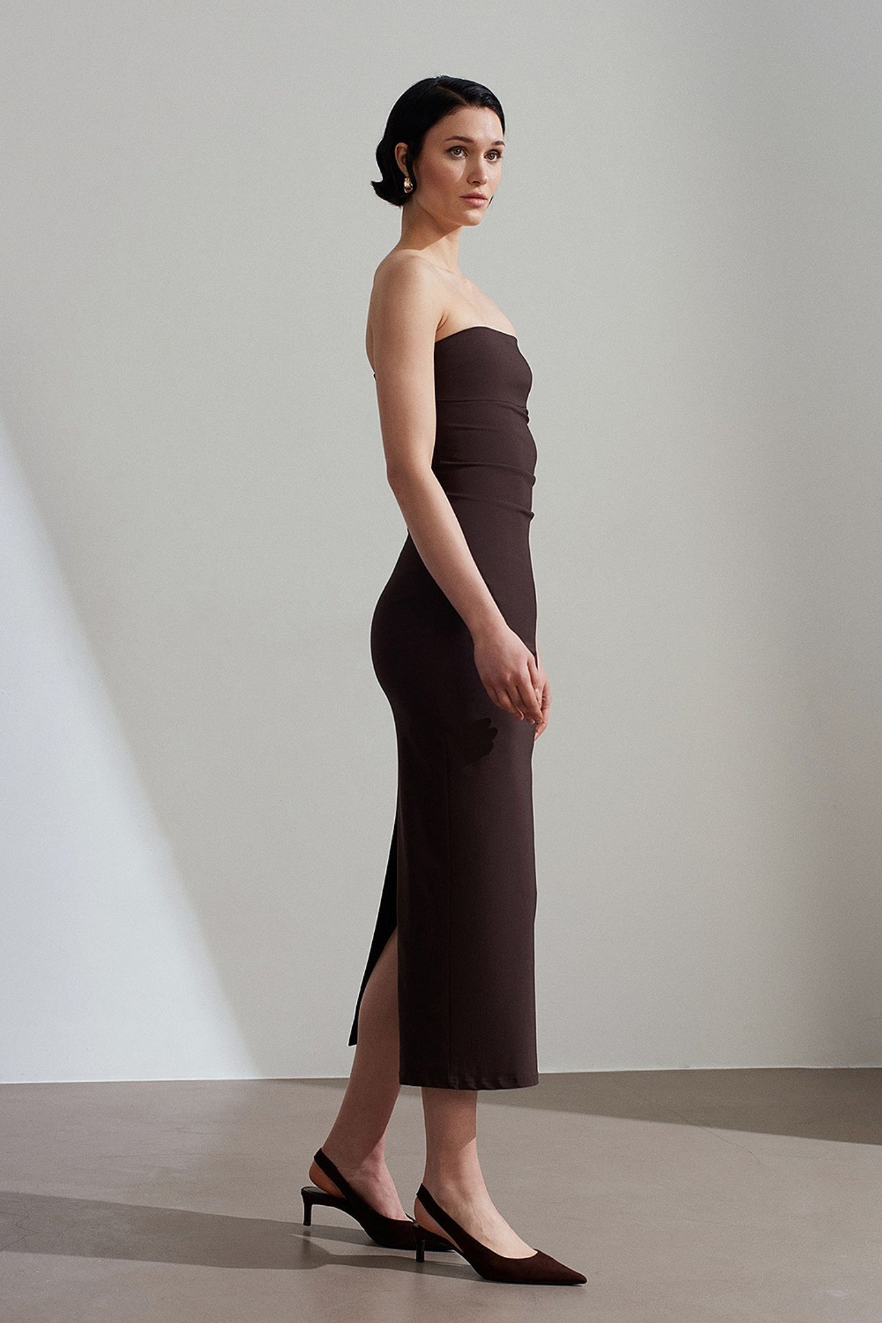 DILVIN Strapless Bodycon Midi Dress With Slit 3