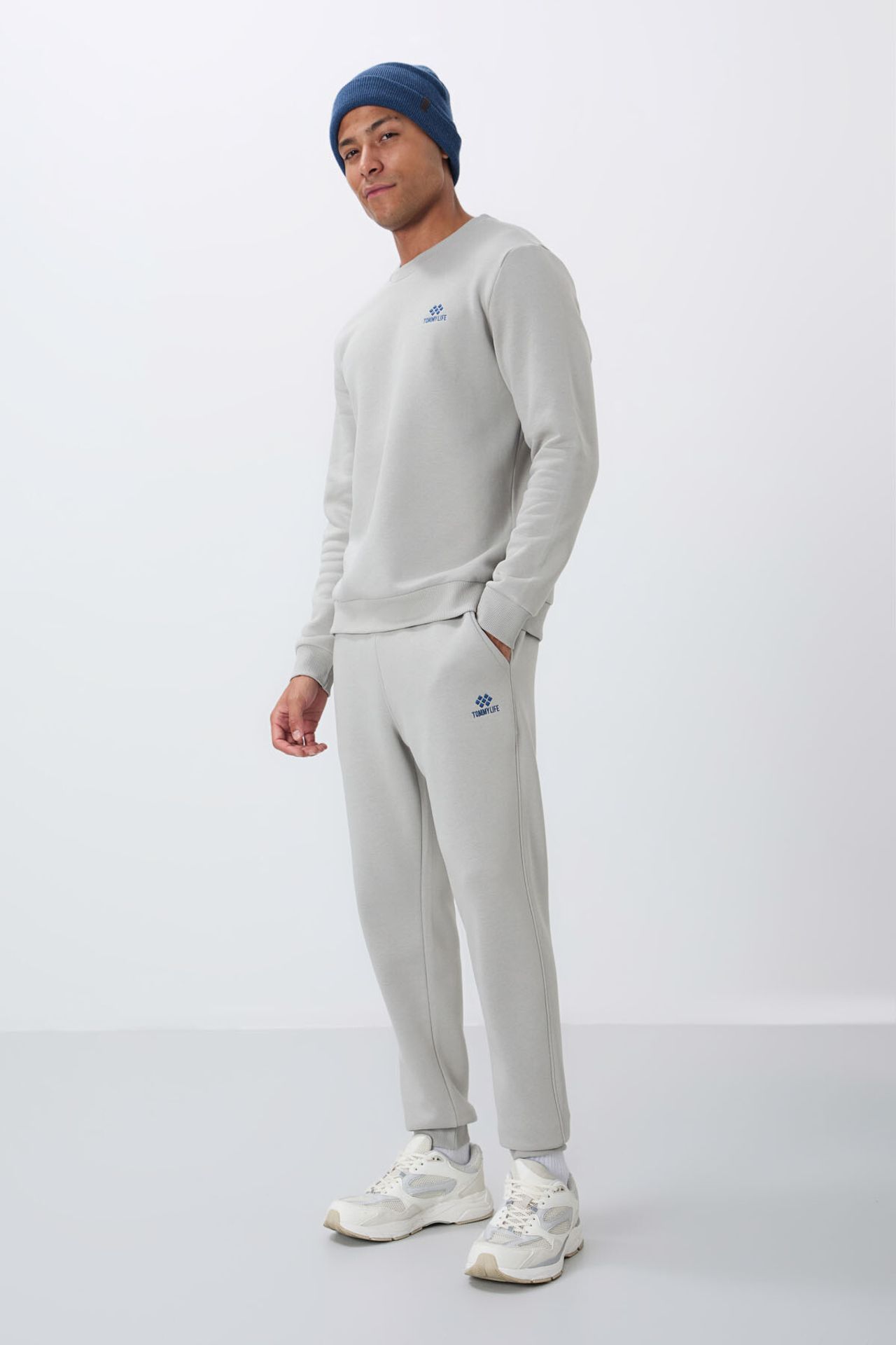 TOMMY Men's Fleece Sweatshirt And Pants Set 4