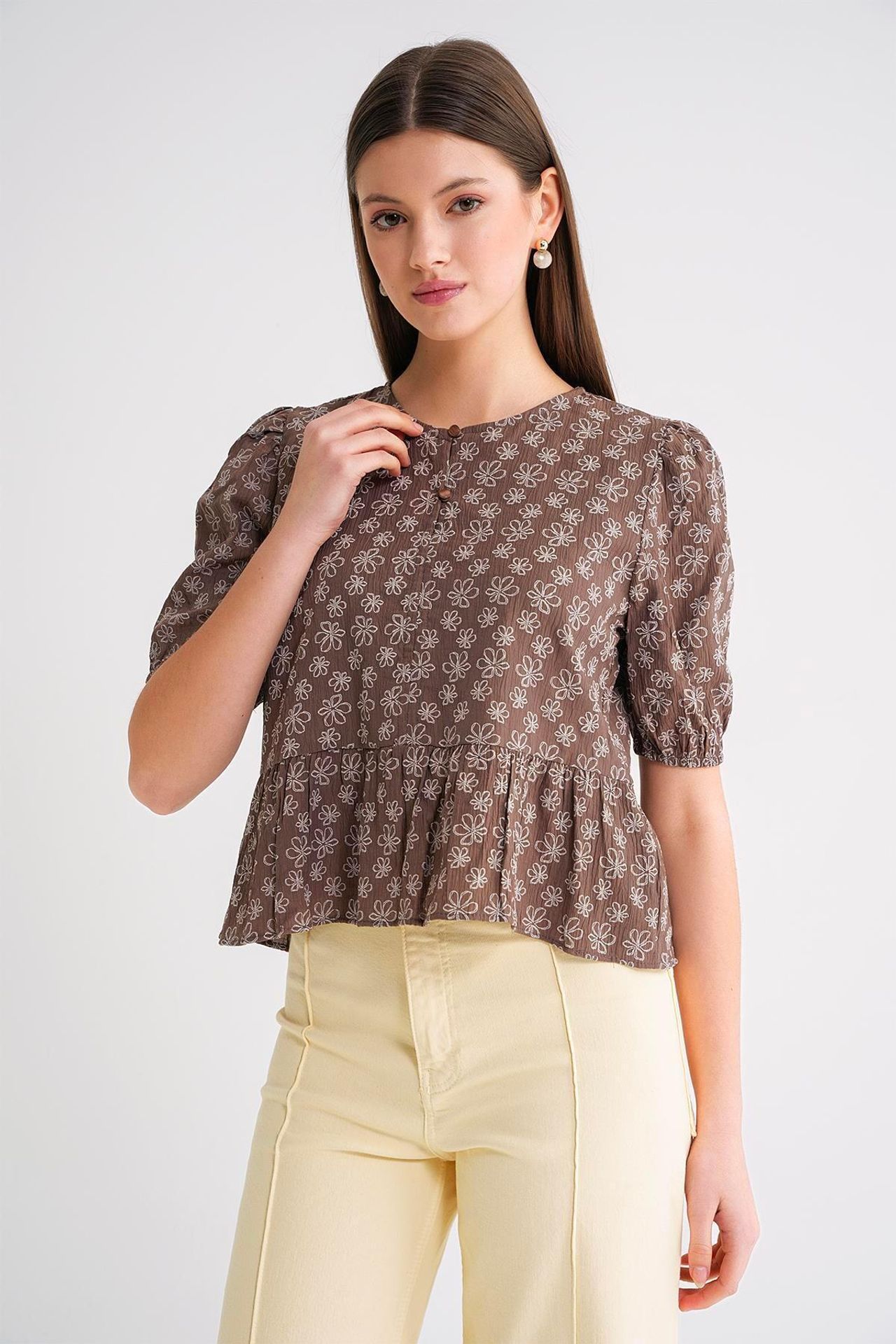 Mixray Frilly Crew Neck Blouse