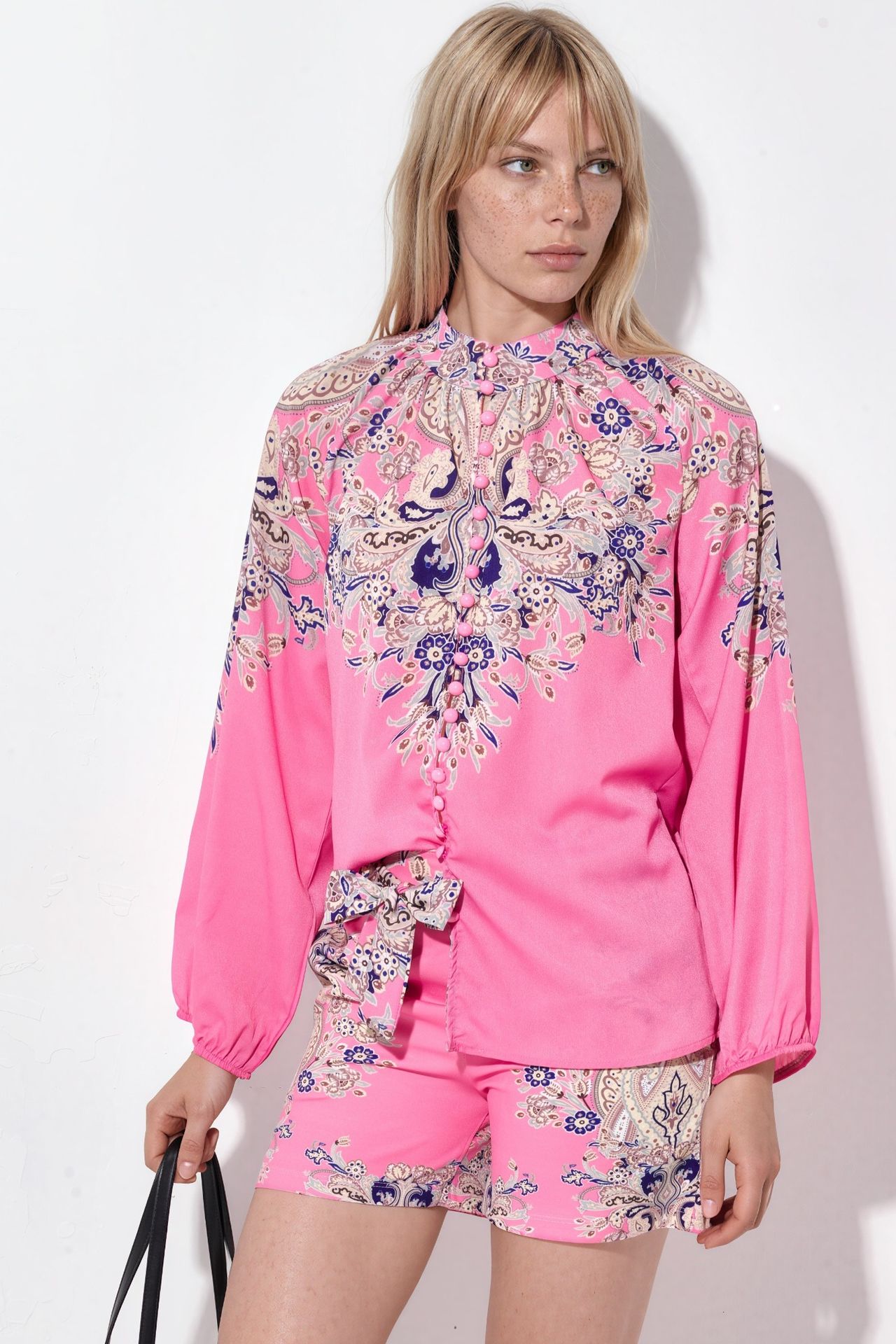 MSN Paisley Tie-front Blouse And Shorts Set 1