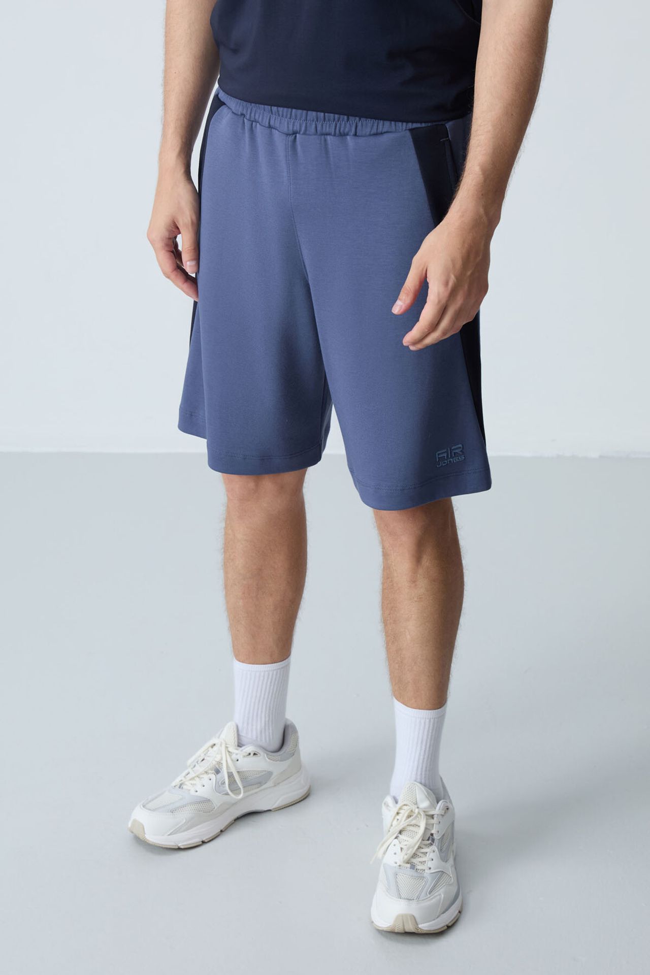TOMMY Men's Cotton Blend Sweat Shorts 4