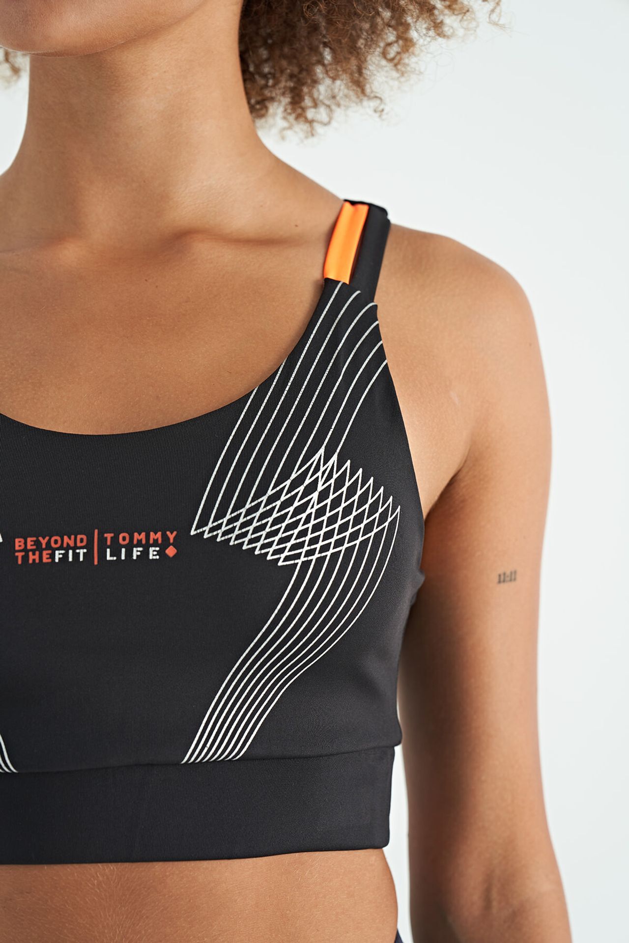 TOMMY Fitted Crop Sleeveless Sports Top 4