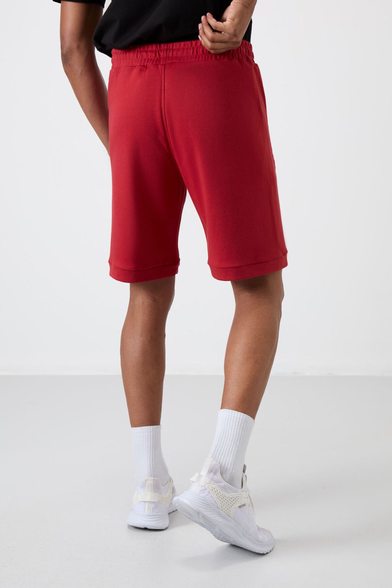 TOMMY Men's Fleece Sweat Shorts 5