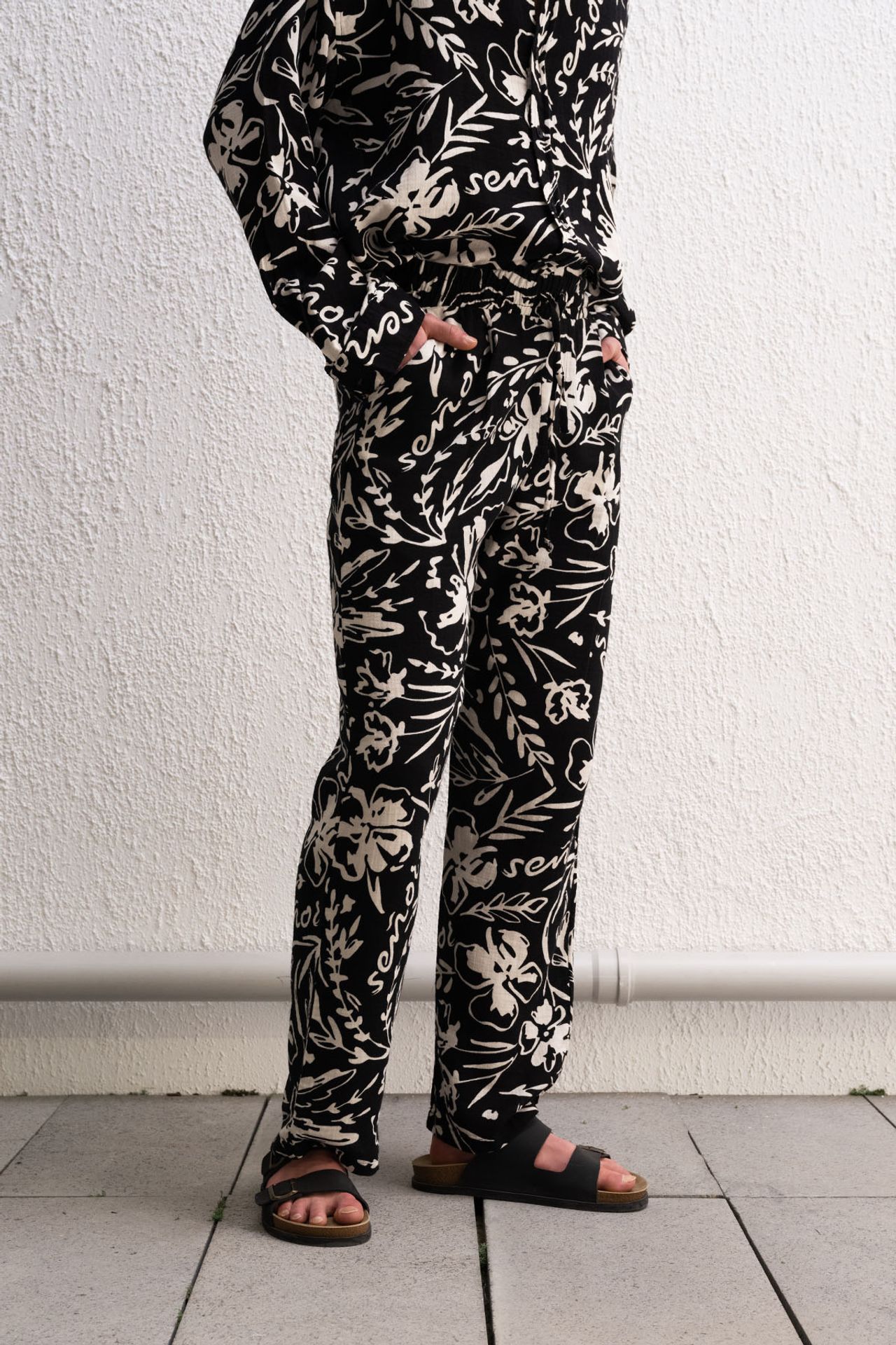 GIESTO Men's Cotton Floral Knit Pants 1