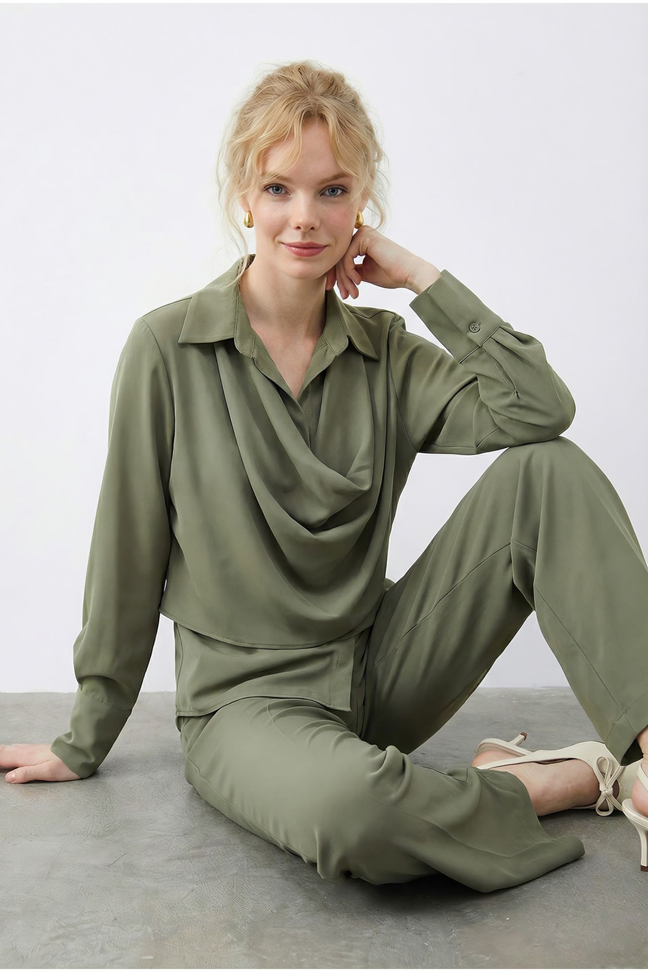 LUCCI Shawl Detailed Blouse and High Waist Wide Leg Pants Two-Piece Set 4