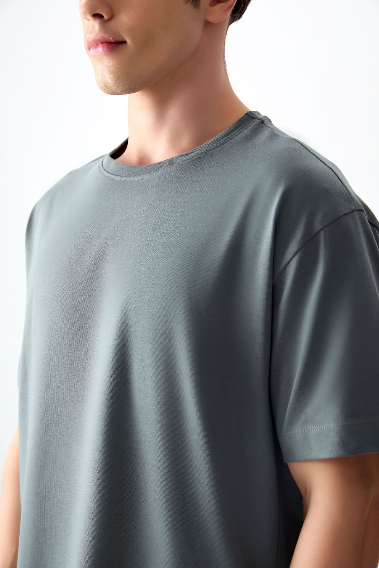 TOMMY Oversized Cotton Crew Neck T-Shirt 4