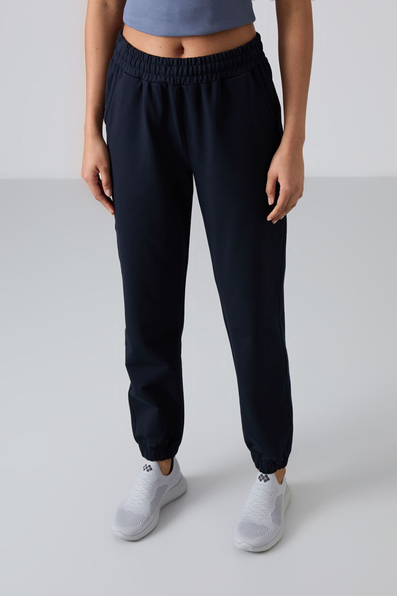 TOMMY Women's High-Waist Relaxed Fleece Joggers 3