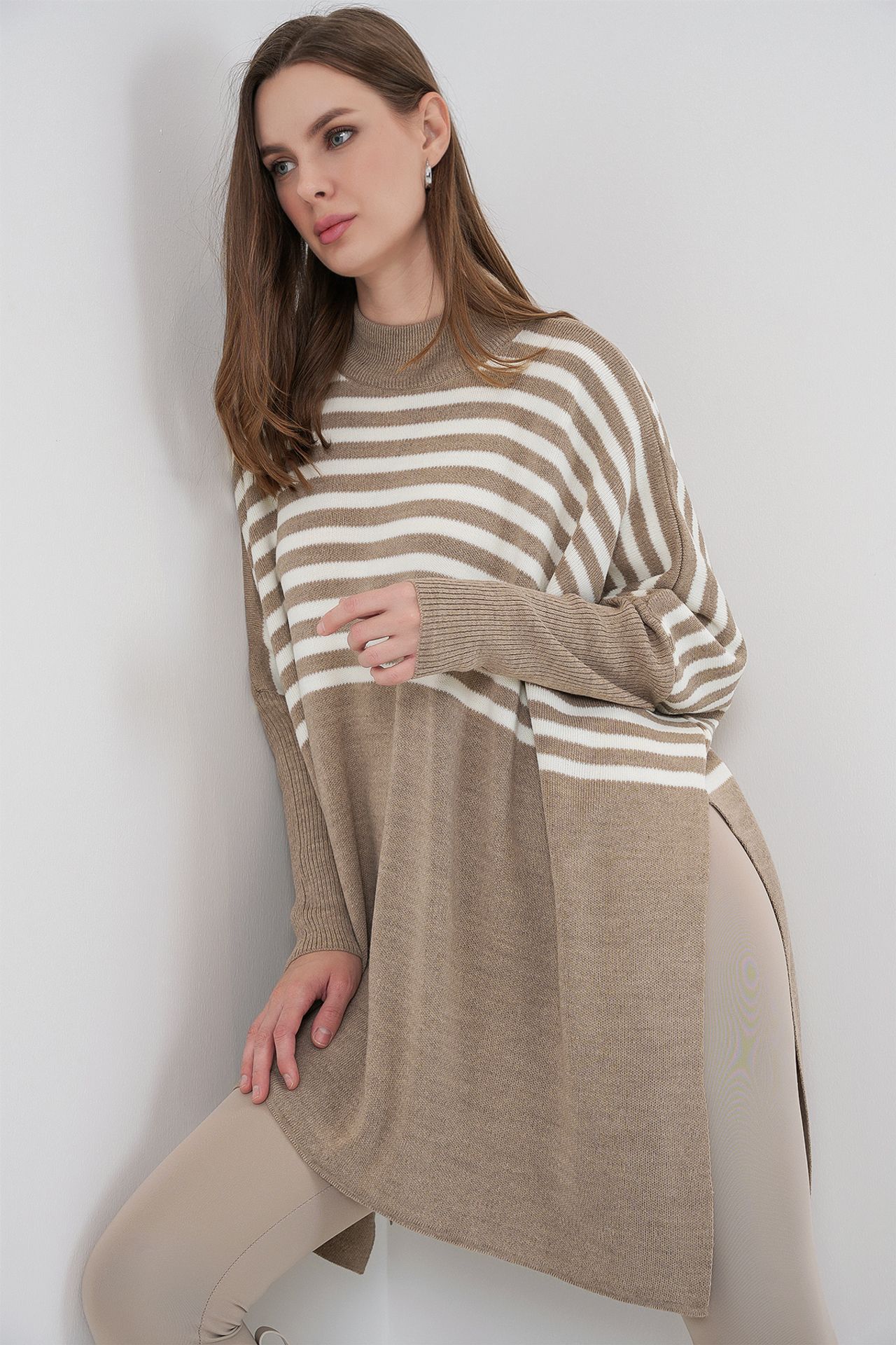 BDART Oversized Acrylic Crew Neck Jumper 3