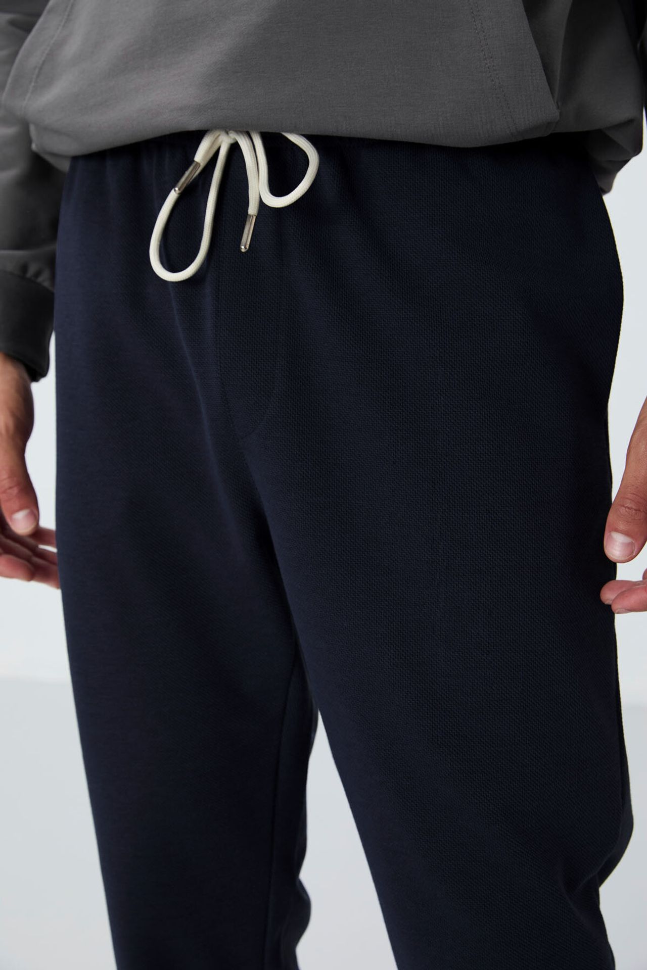 TOMMY Men's Regular Fit Fleece Sweatpants 4