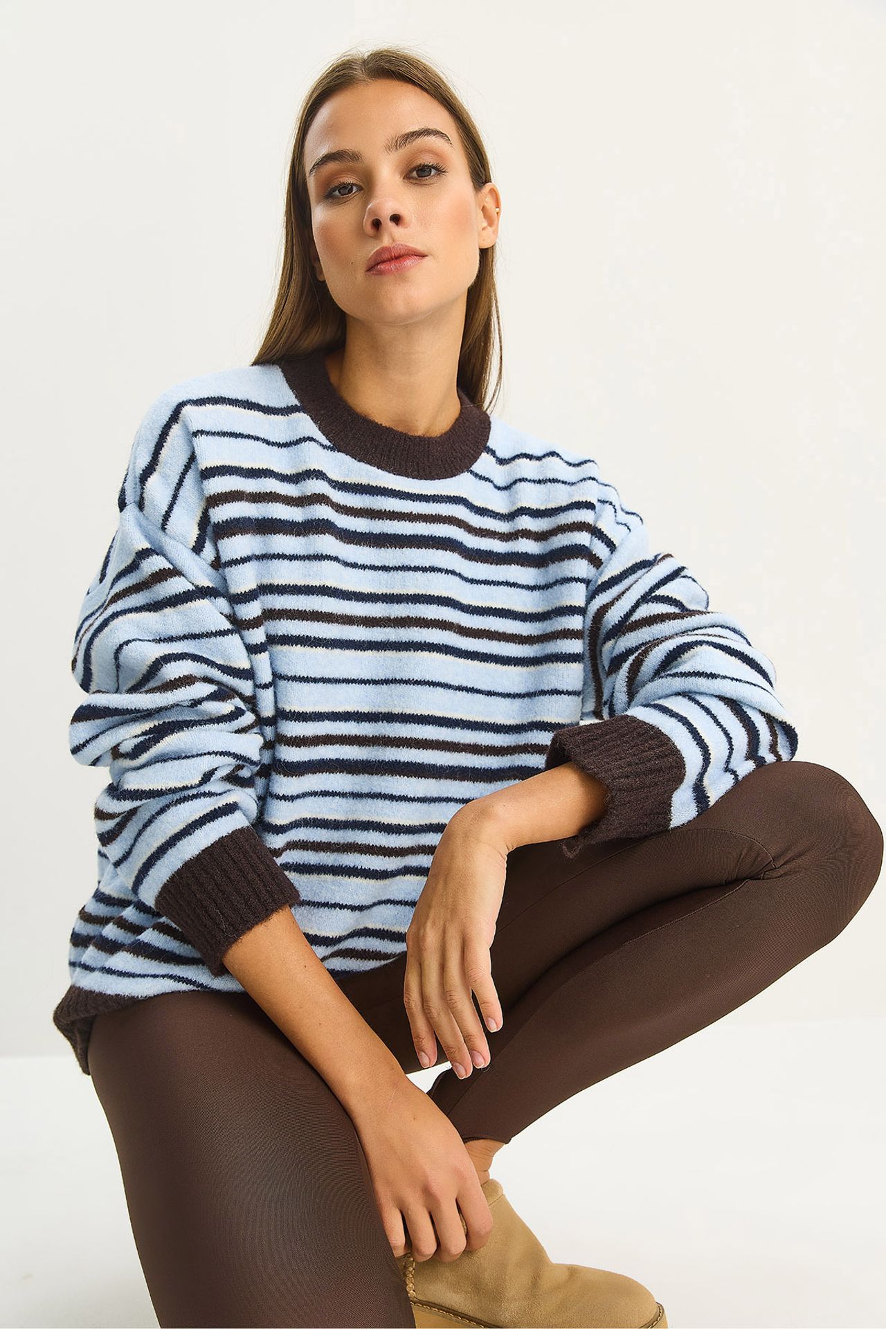 LUCCI Oversized Striped Knit Sweater 2