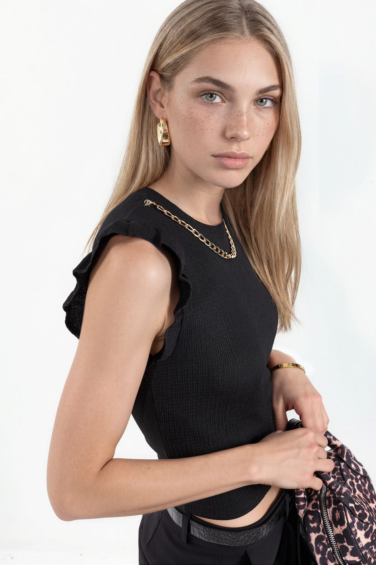 BDART Ribbed Sleeveless Crew Neck Blouse 2