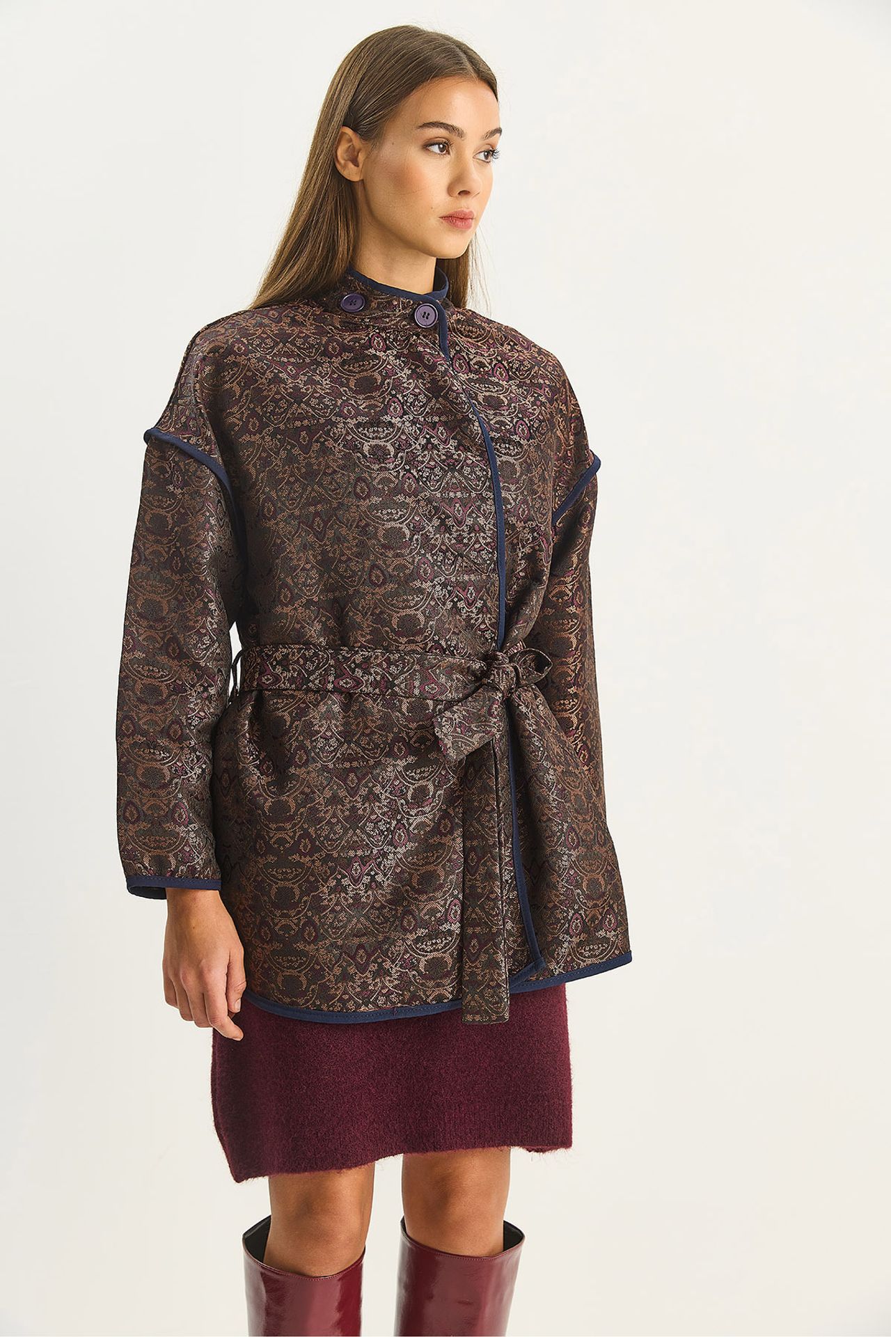 LUCCI Oversized Jacquard Pattern Buckle Closure Jacket 4