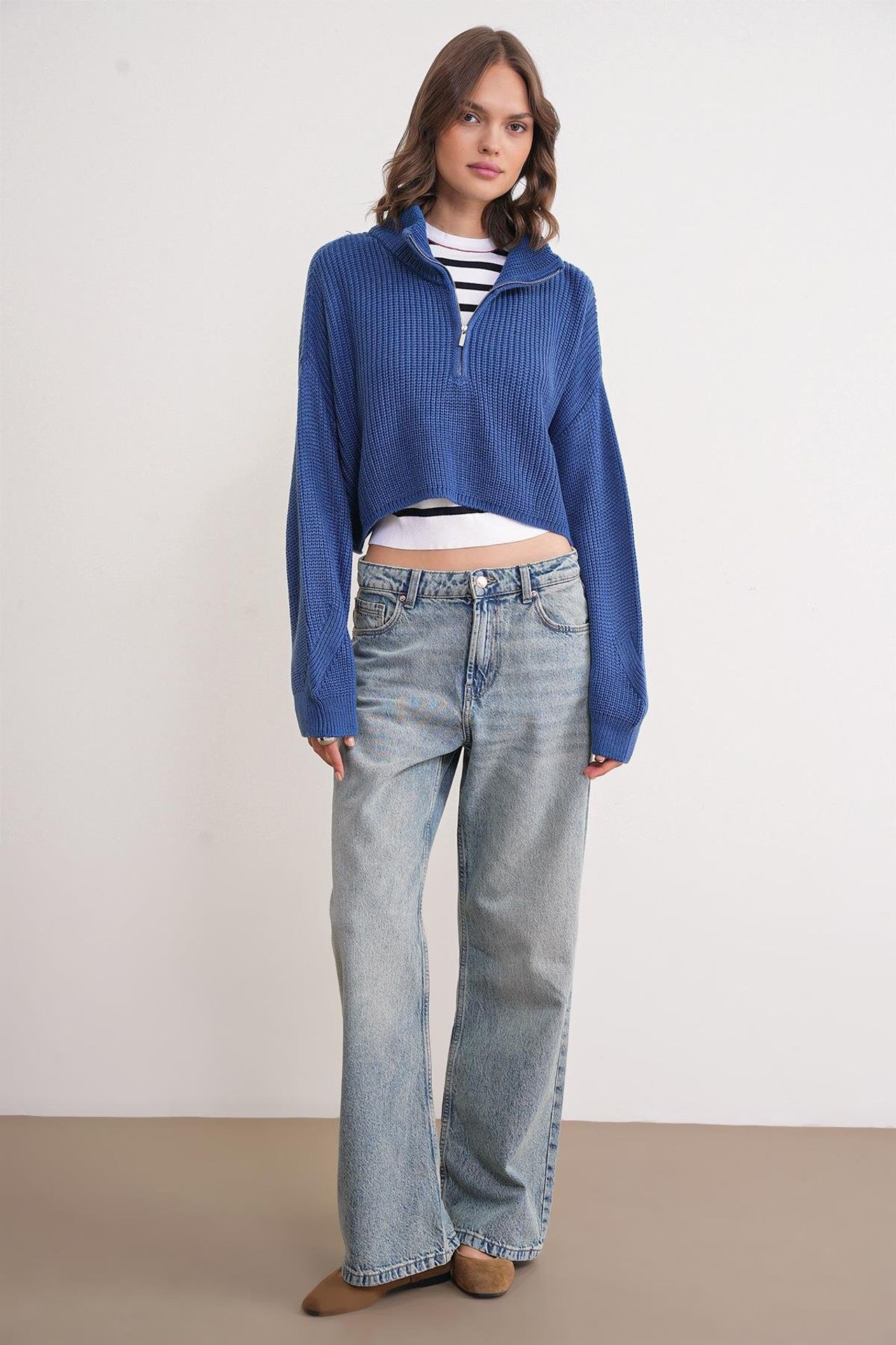 Mixray Textured Long Sleeve Zipped Collar Sweater 3