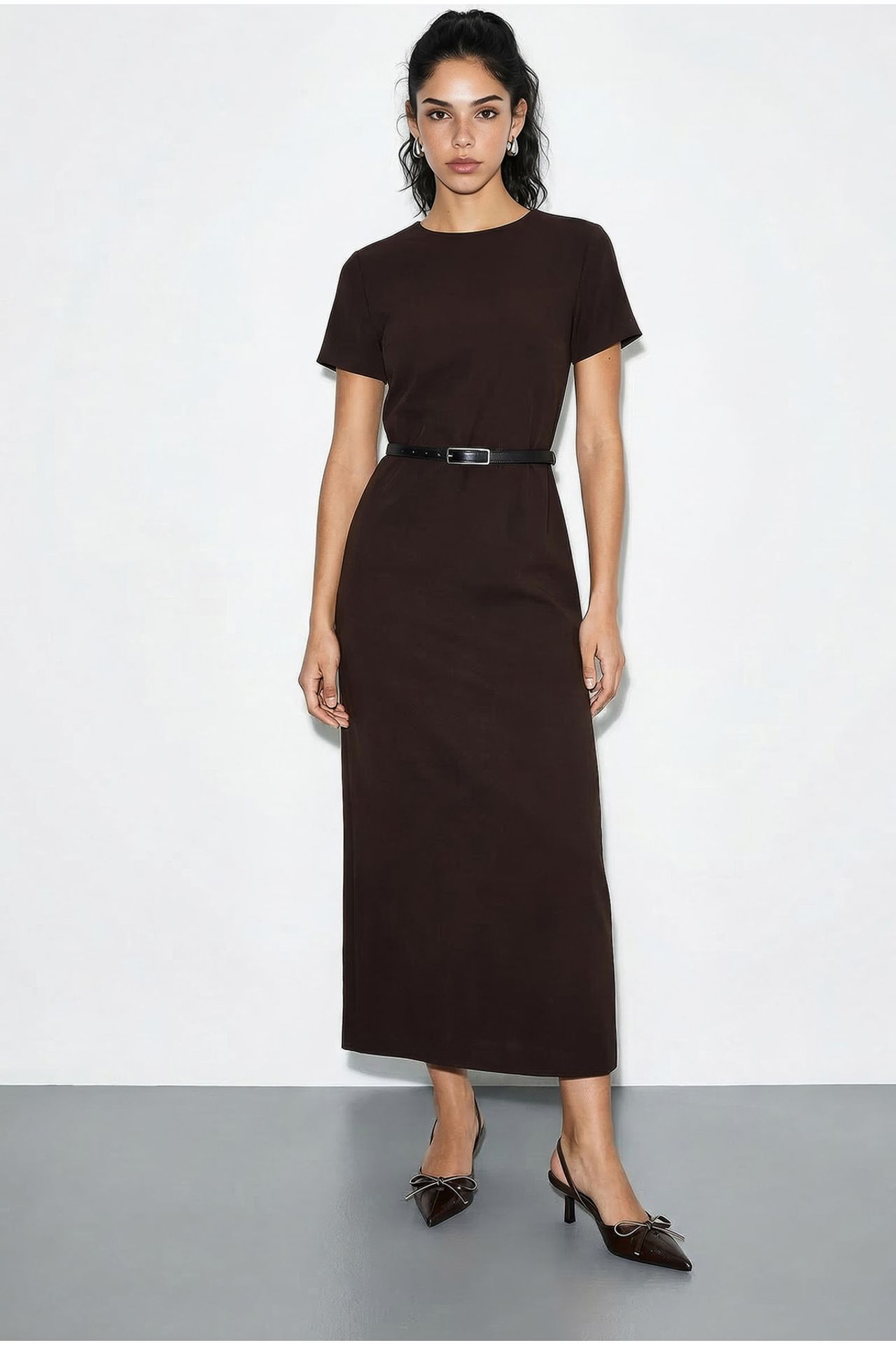 LUCCI Belted Midi Dress with Crew Neck 3