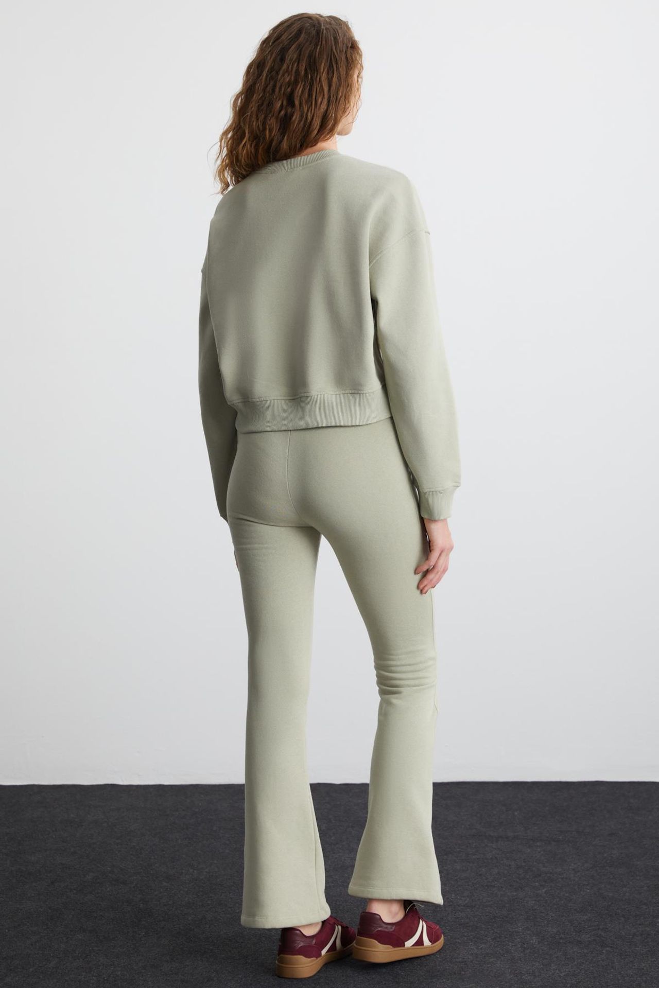 GRIMELANGE Ribbed Crew Neck Sports Set 5