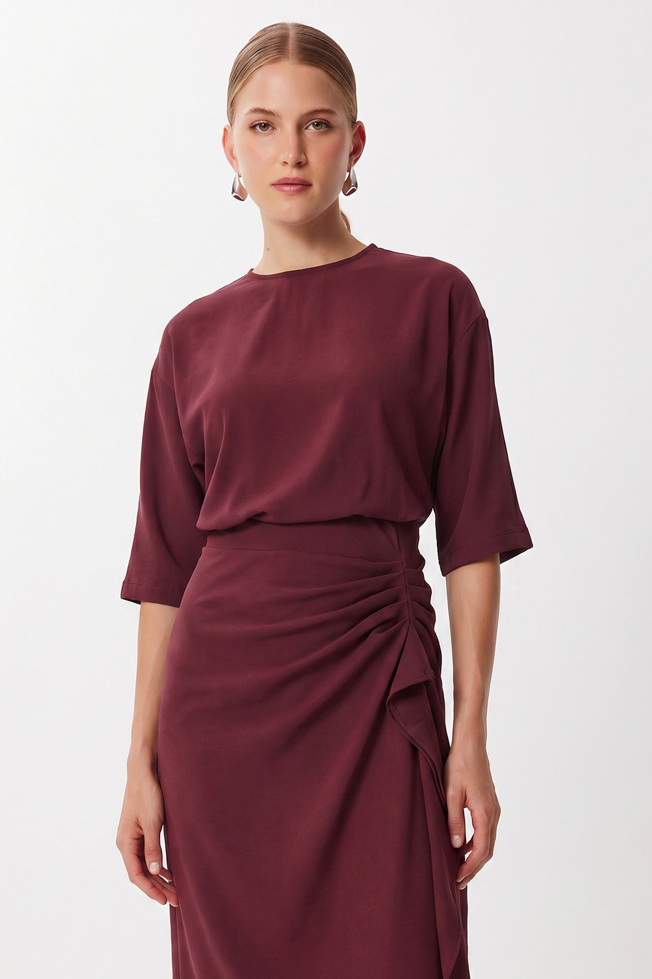 ISTANBUL Fitted Satin Midi Dress 3