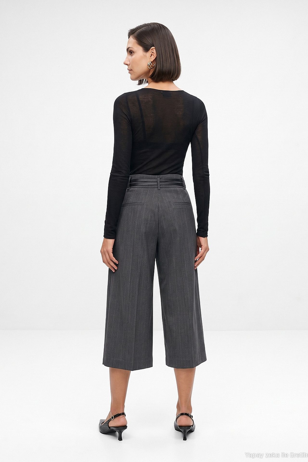DILVIN Women's Tailored Pull-On Shorts