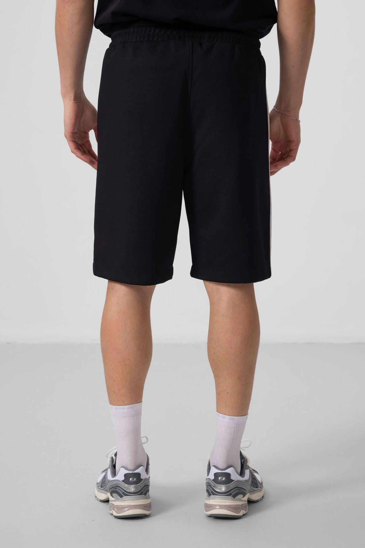 TOMMY Oversized Cotton-Blend Knit Shorts 6