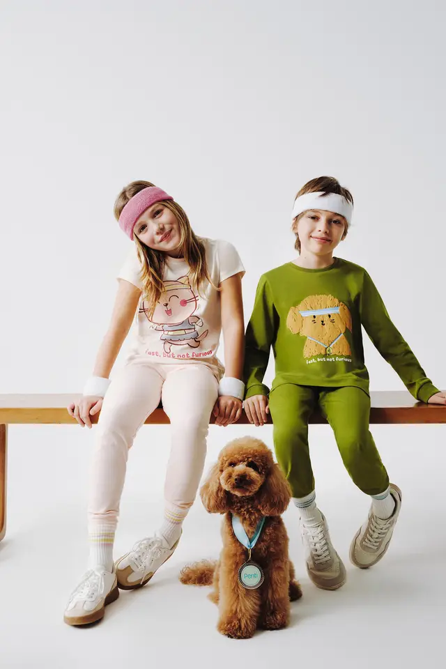 PENTI Girls' Fast Cat Short Sleeve Pajama Set
